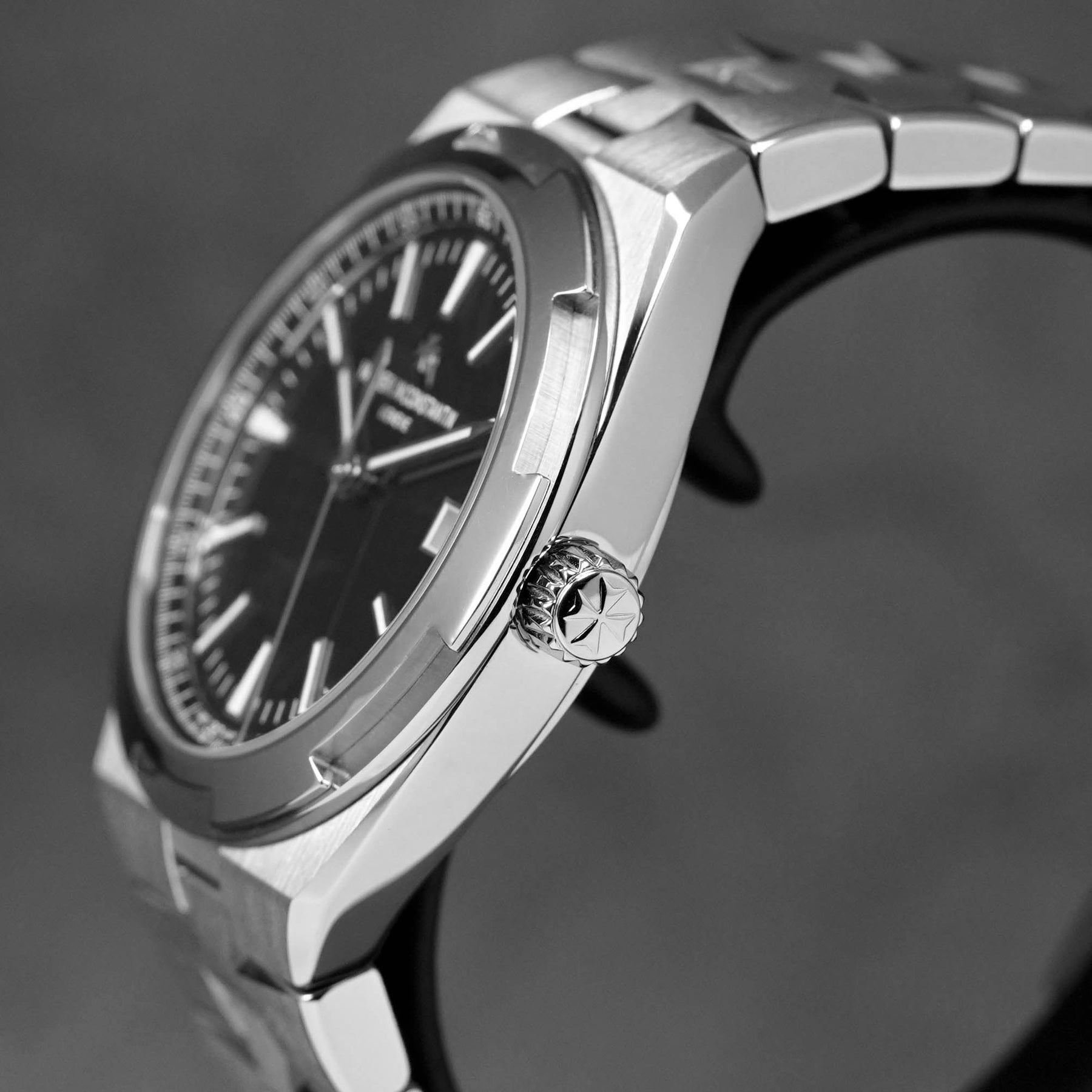 Overseas Black Dial