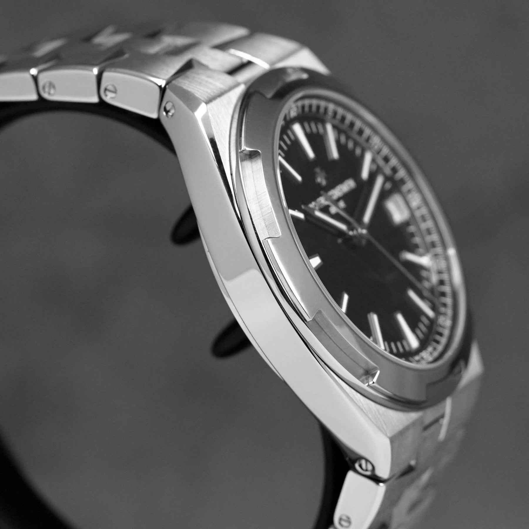 Overseas Black Dial