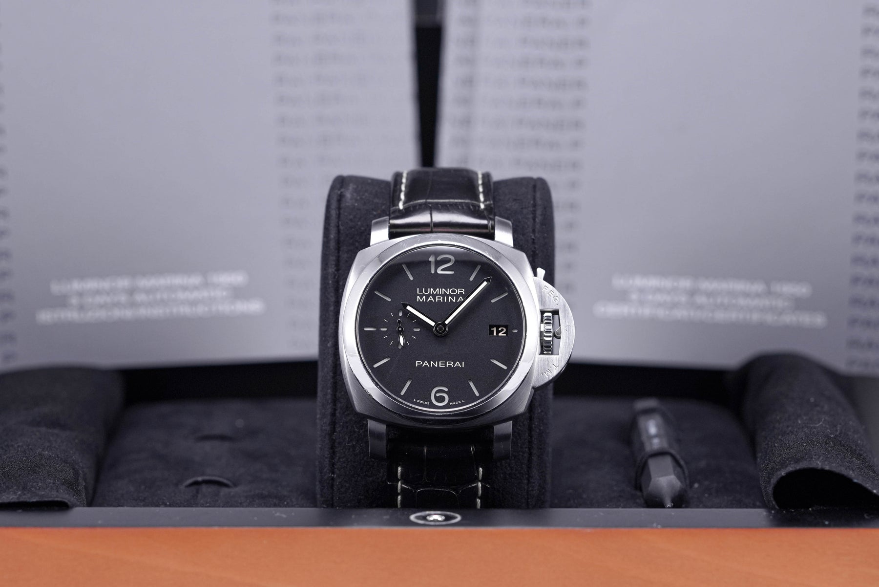 LUMINOR 1950 3 DAYS PAM 392 (2012)