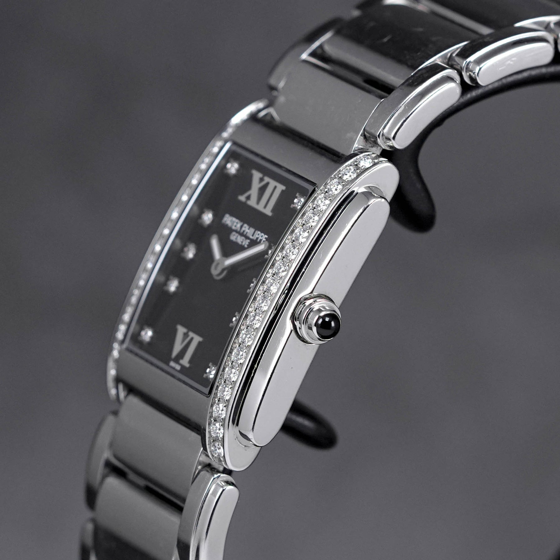 Patek Philippe 24 4910/10A