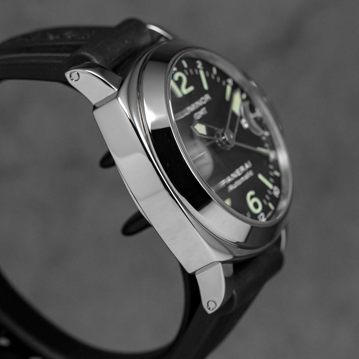 Panerai Luminor Gmt