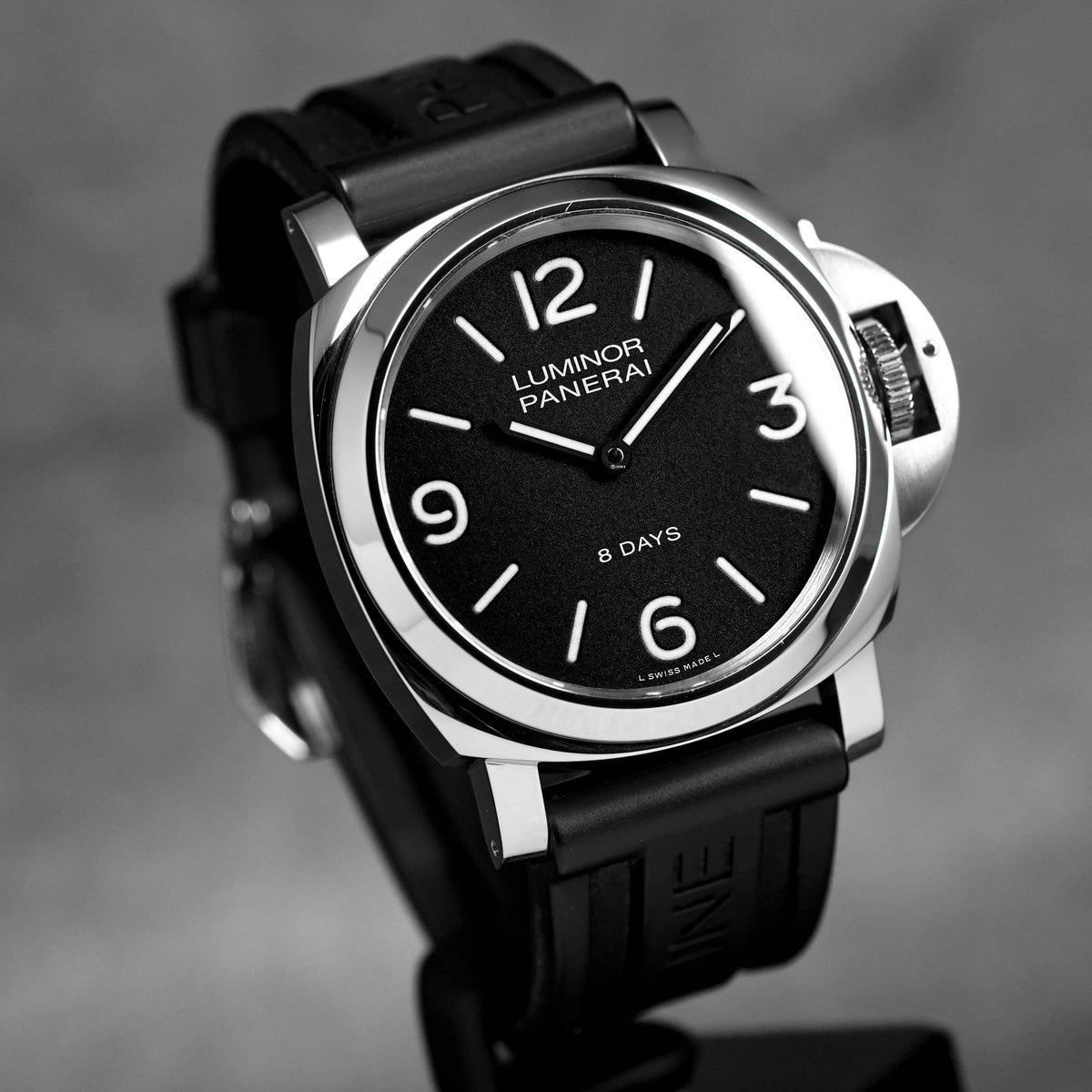 Harga Panerai PAM 560