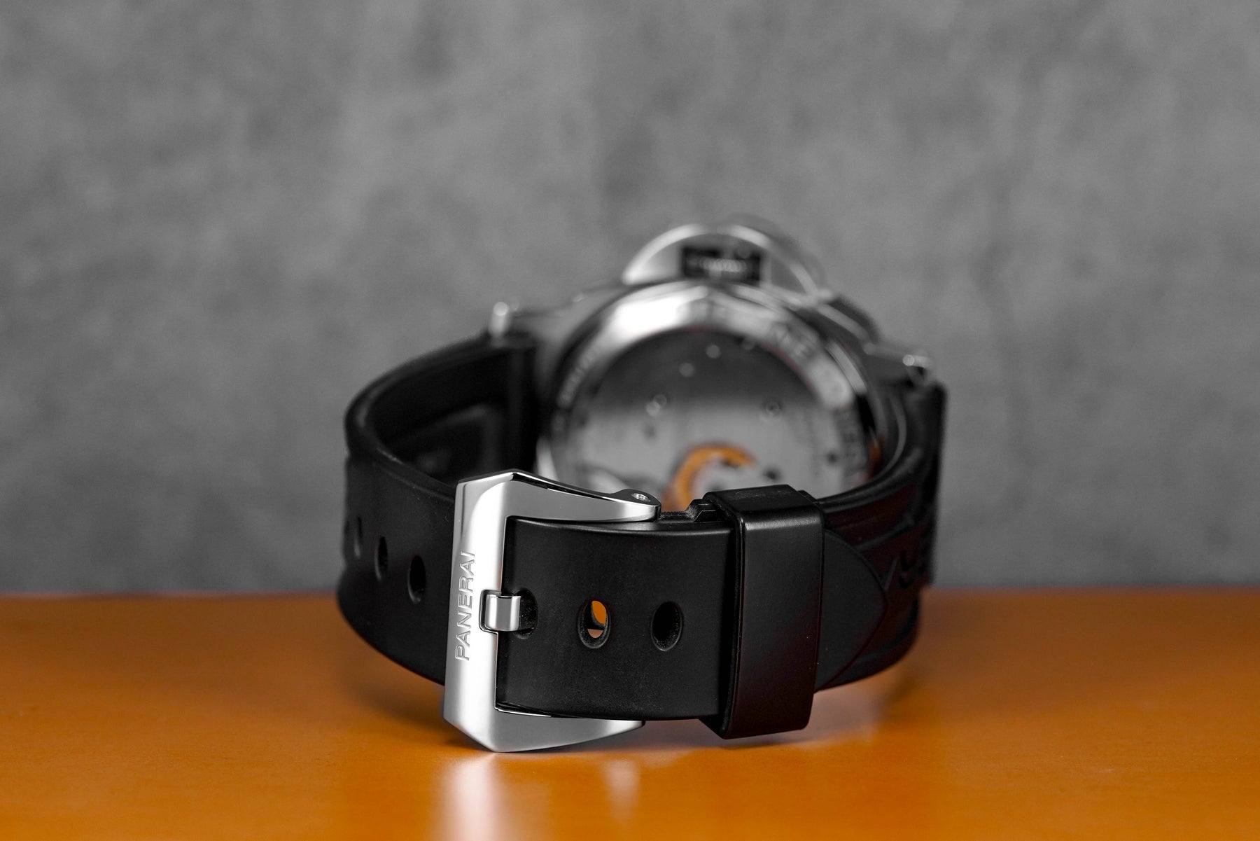 Harga Panerai PAM 560