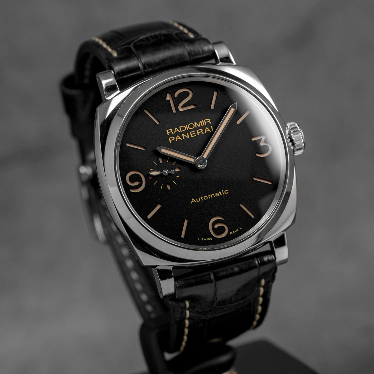 Harga Panerai Radiomir PAM 572