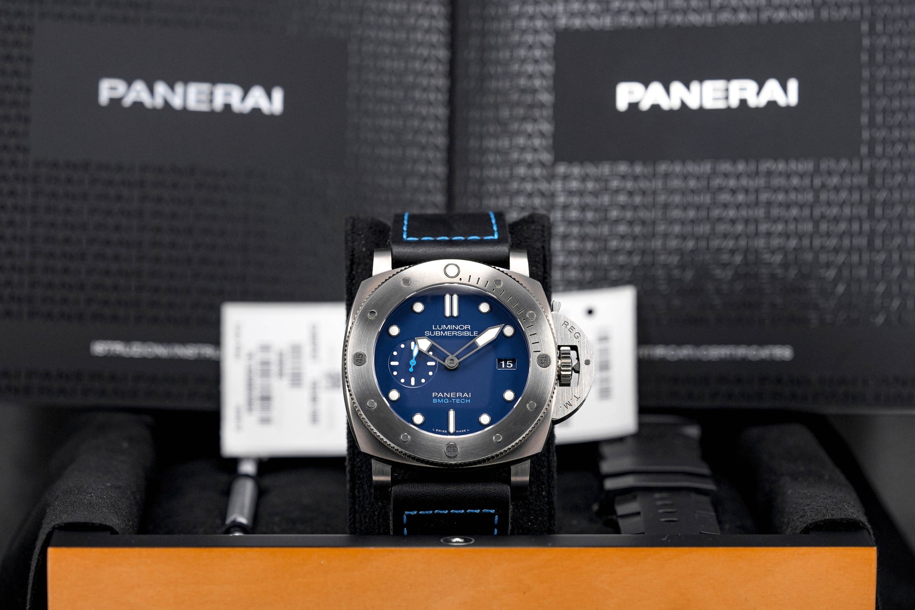 LUMINOR SUBMERSIBLE 1950 3 DAYS TITANIUM BMG-TECH BLUE DIAL PAM 692 (2018)