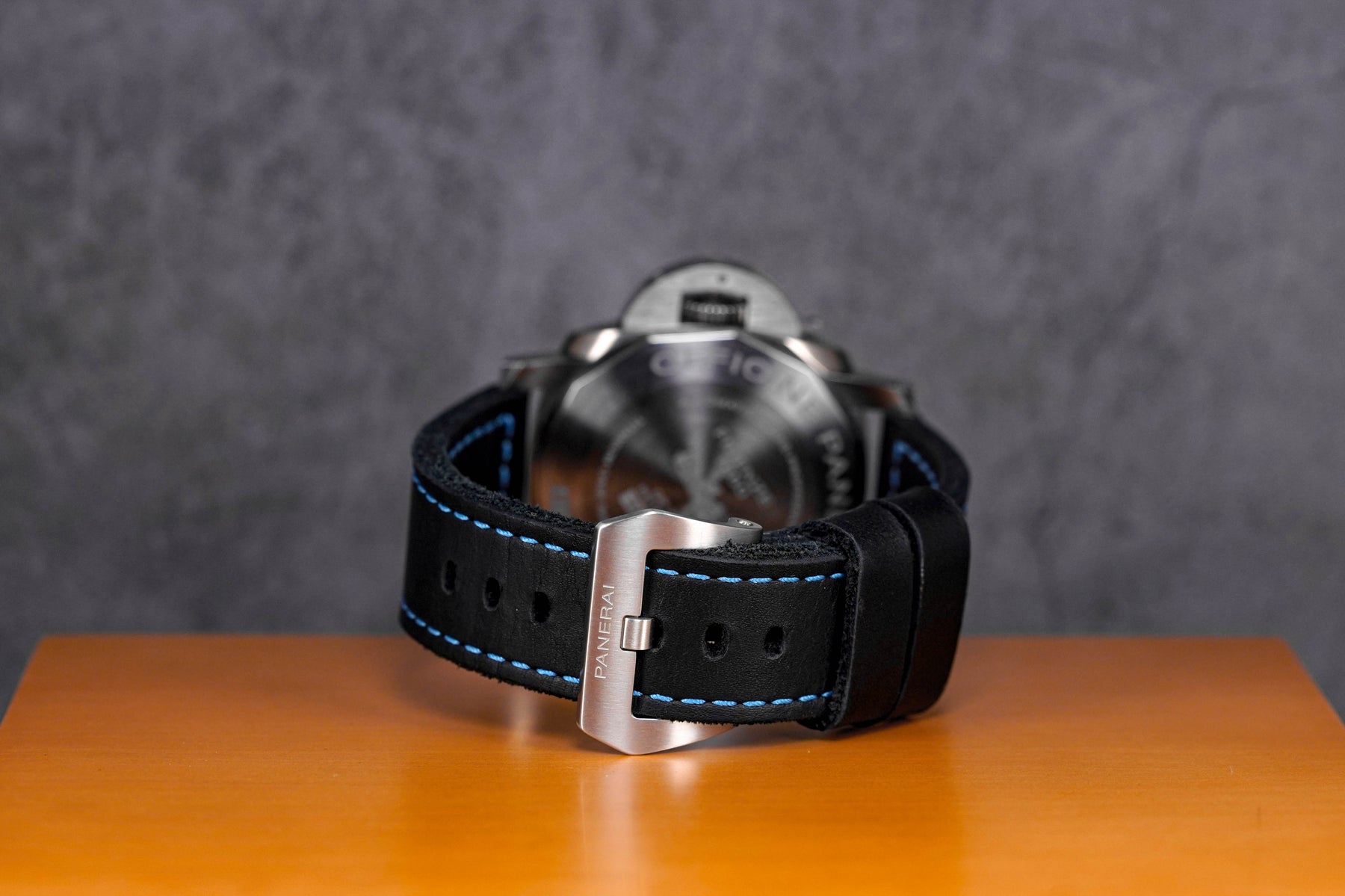 LUMINOR SUBMERSIBLE 1950 3 DAYS TITANIUM BMG-TECH BLUE DIAL PAM 692 (2018)
