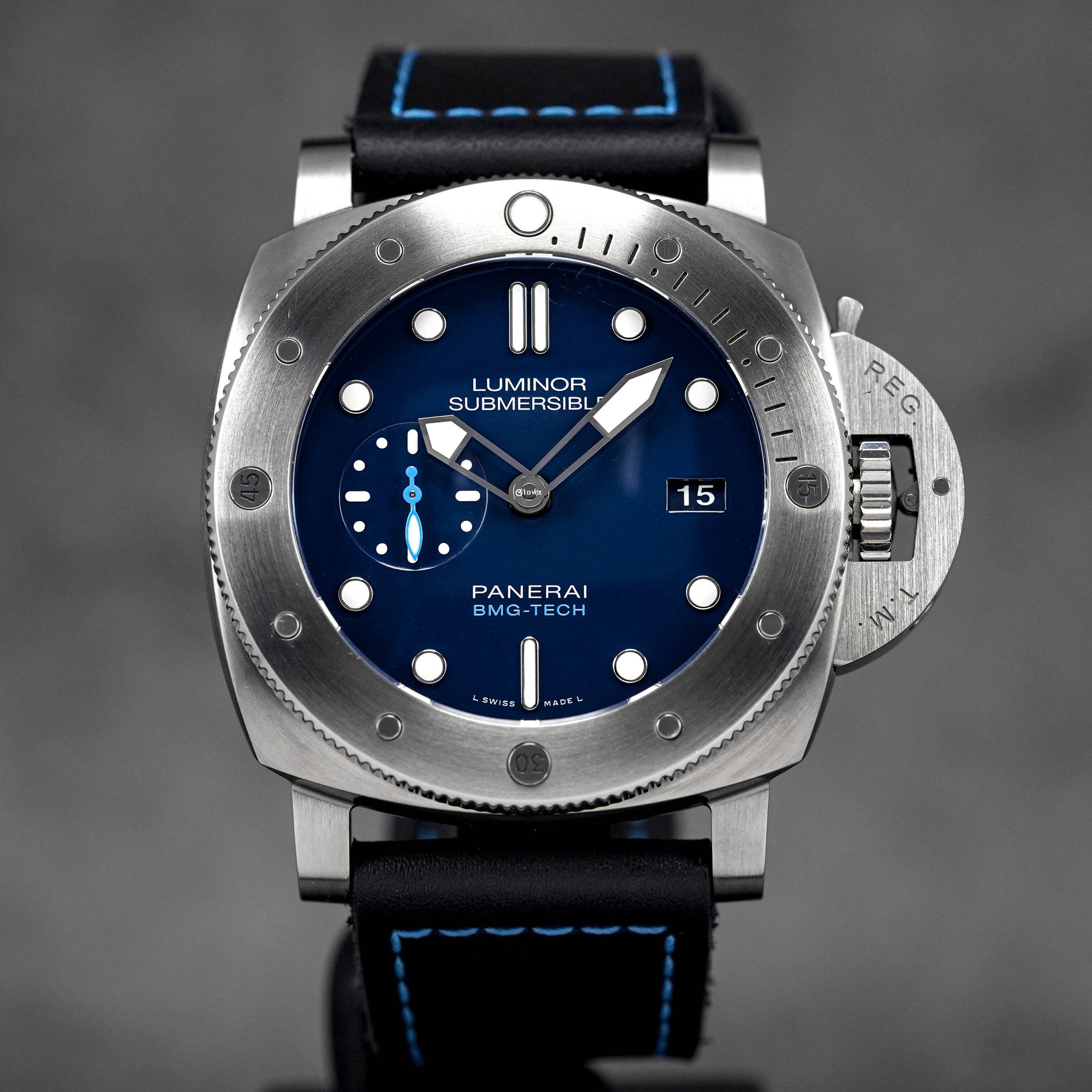 LUMINOR SUBMERSIBLE 1950 3 DAYS TITANIUM BMG-TECH BLUE DIAL PAM 692 (2018)