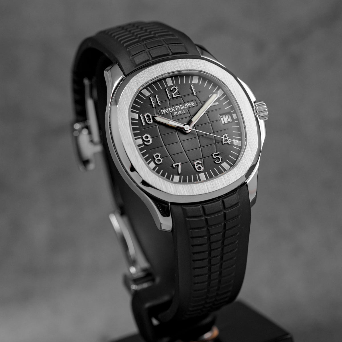 Harga Patek Aquanaut 5165a