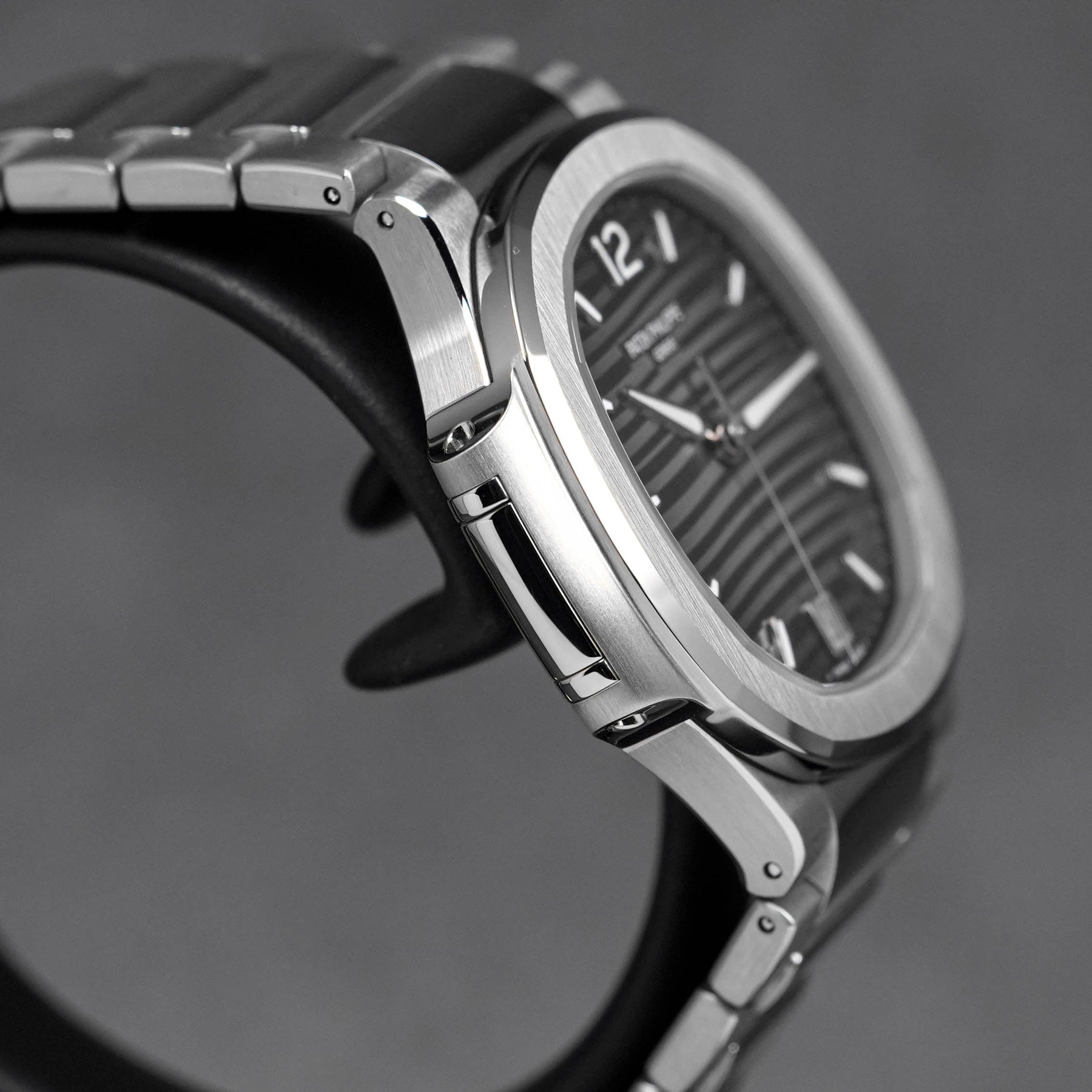 Harga Patek Nautilus 7118/1A Gray