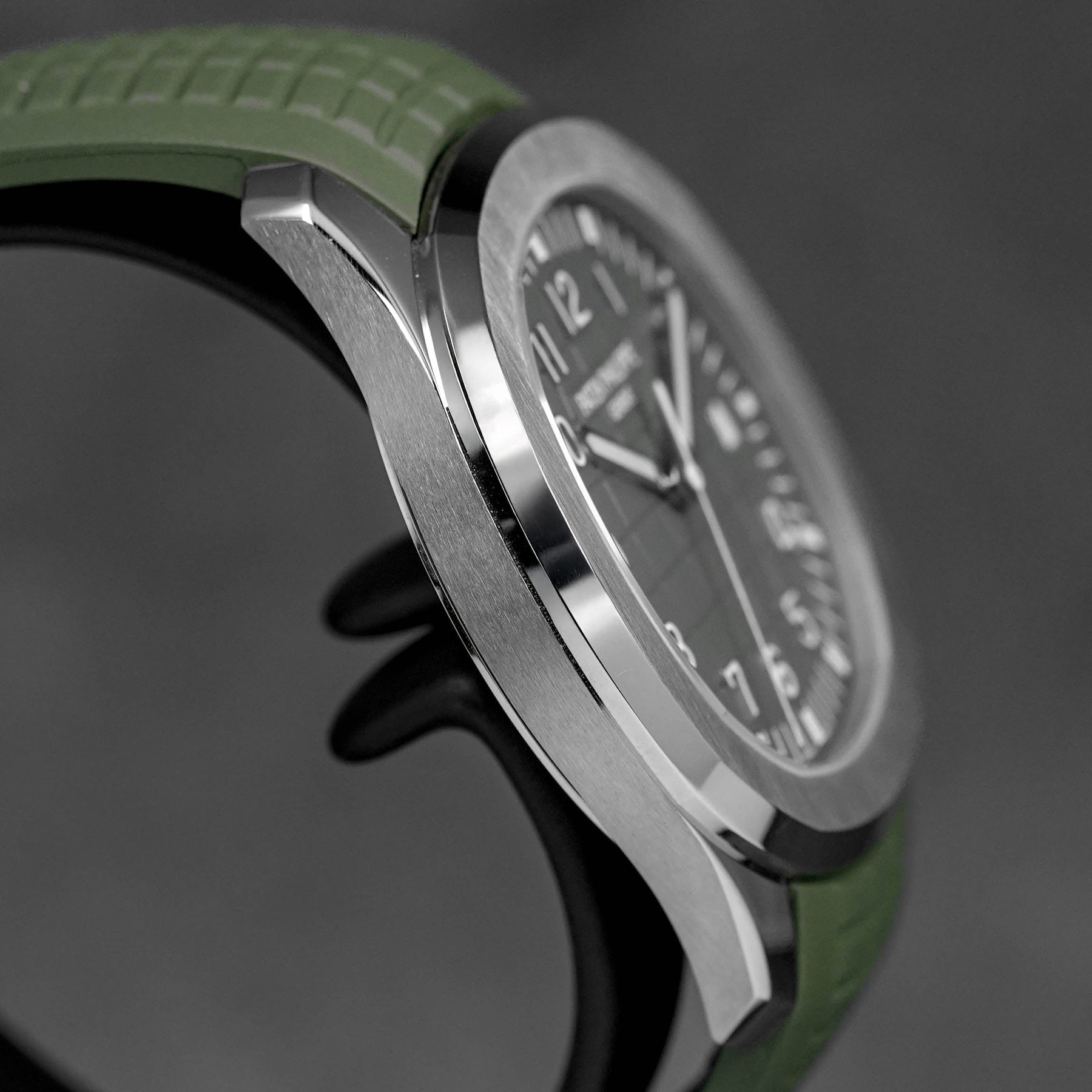 Harga Patek Philippe Aquanaut 5168G Green