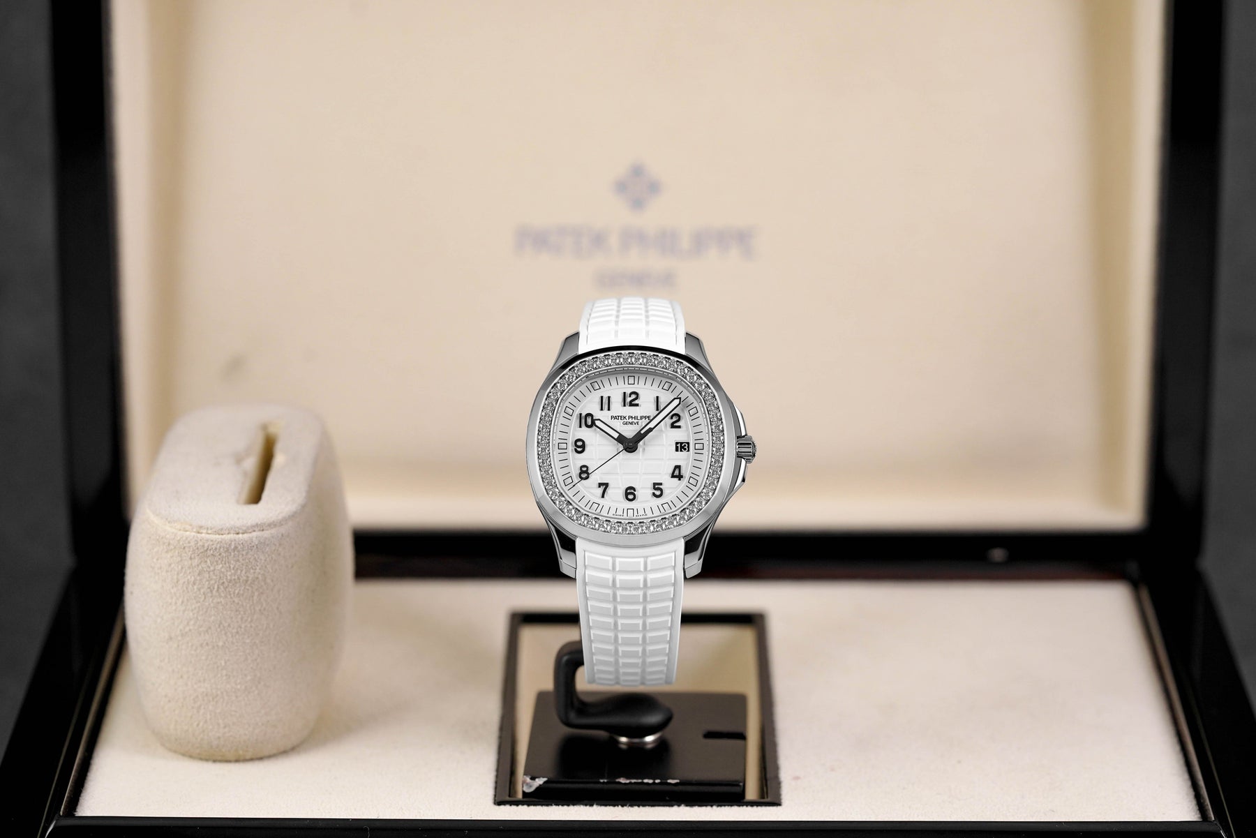 Harga Patek Philippe Aquanaut Luce 5267/200A