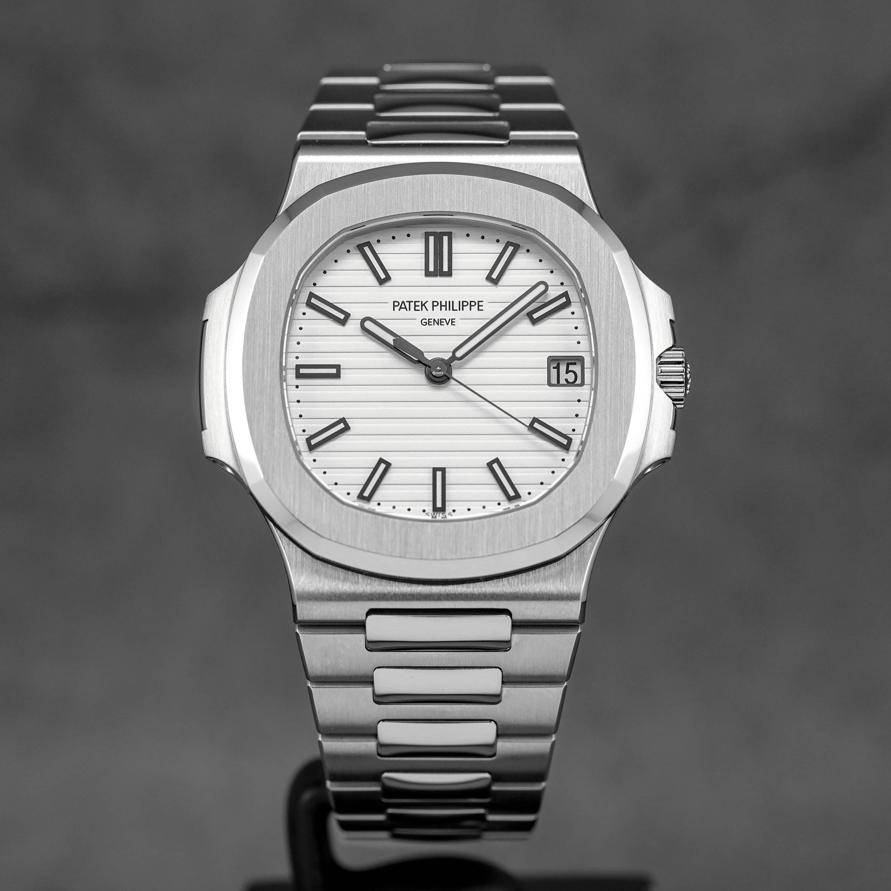 Harga Patek Philippe Nautilus 5711/1A