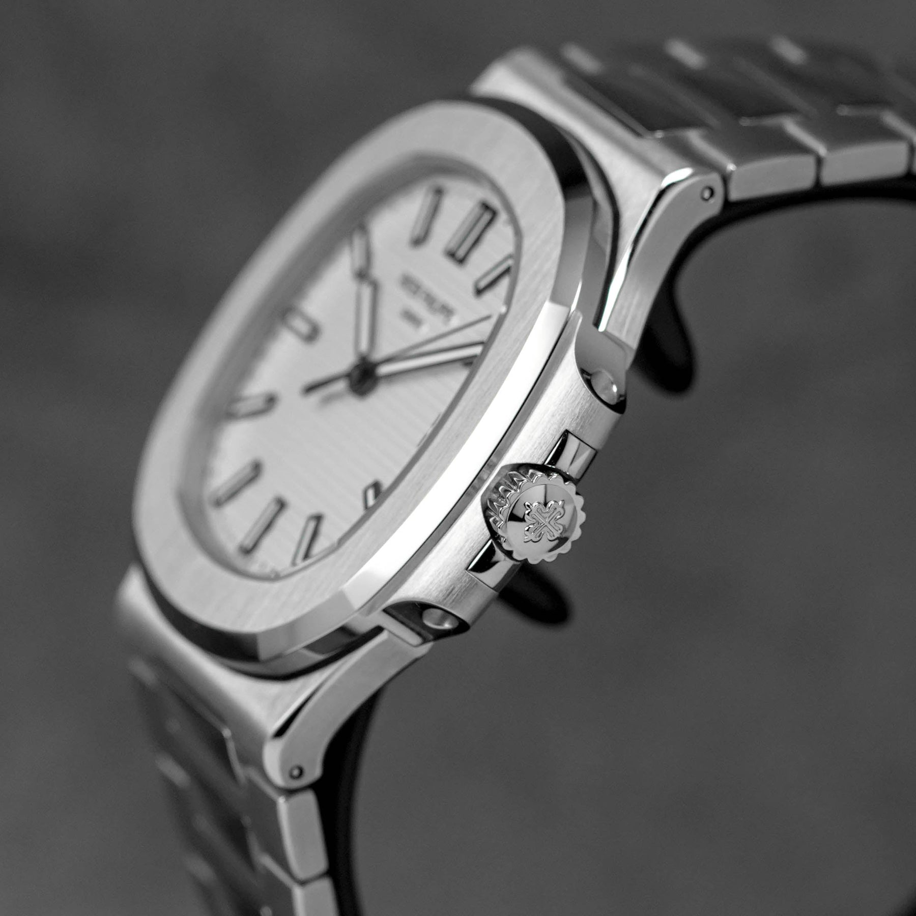 Harga Patek Philippe Nautilus 5711/1A