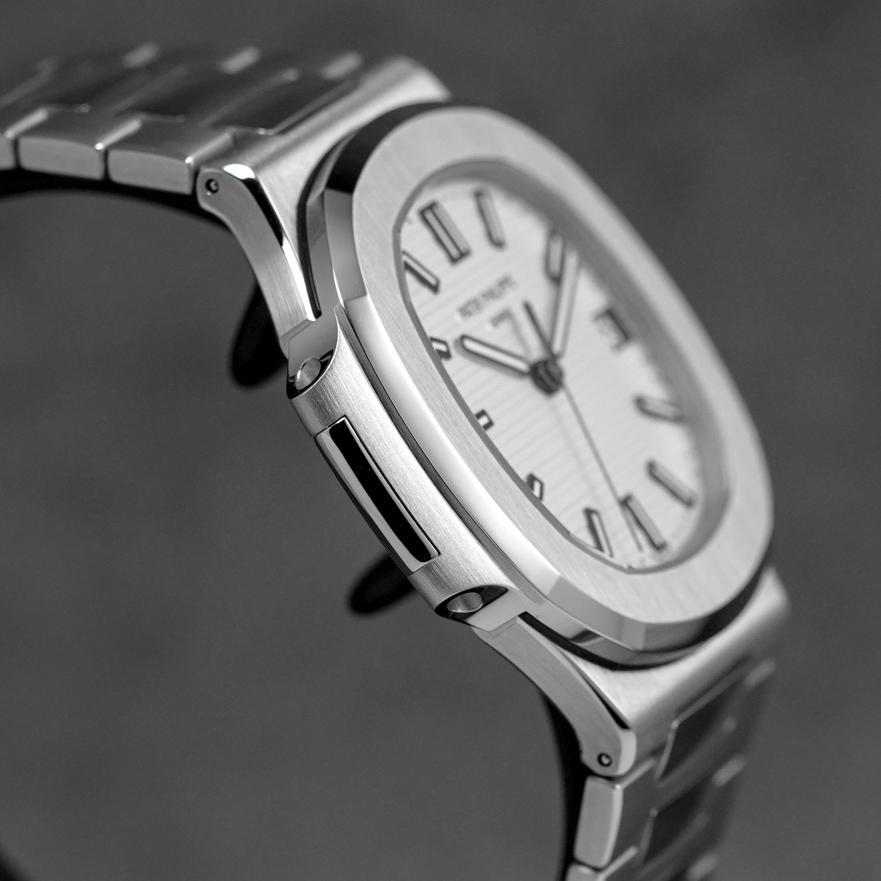 Harga Patek Philippe Nautilus 5711/1A