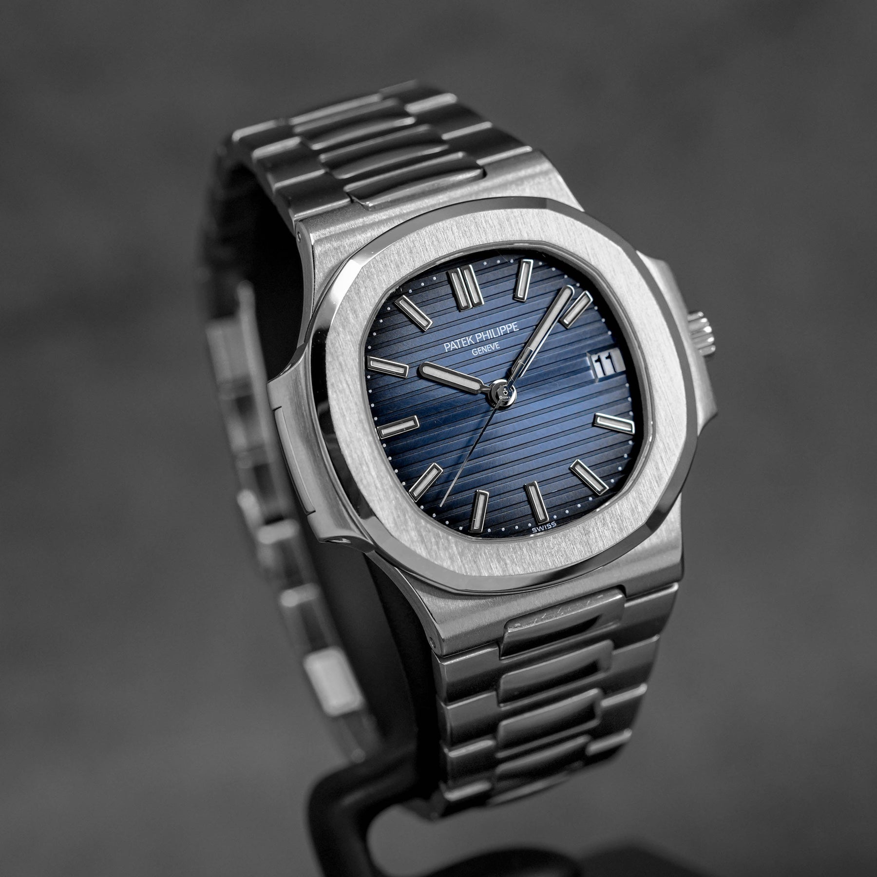 Harga Patek Philippe Nautilus 5800/1A Blue