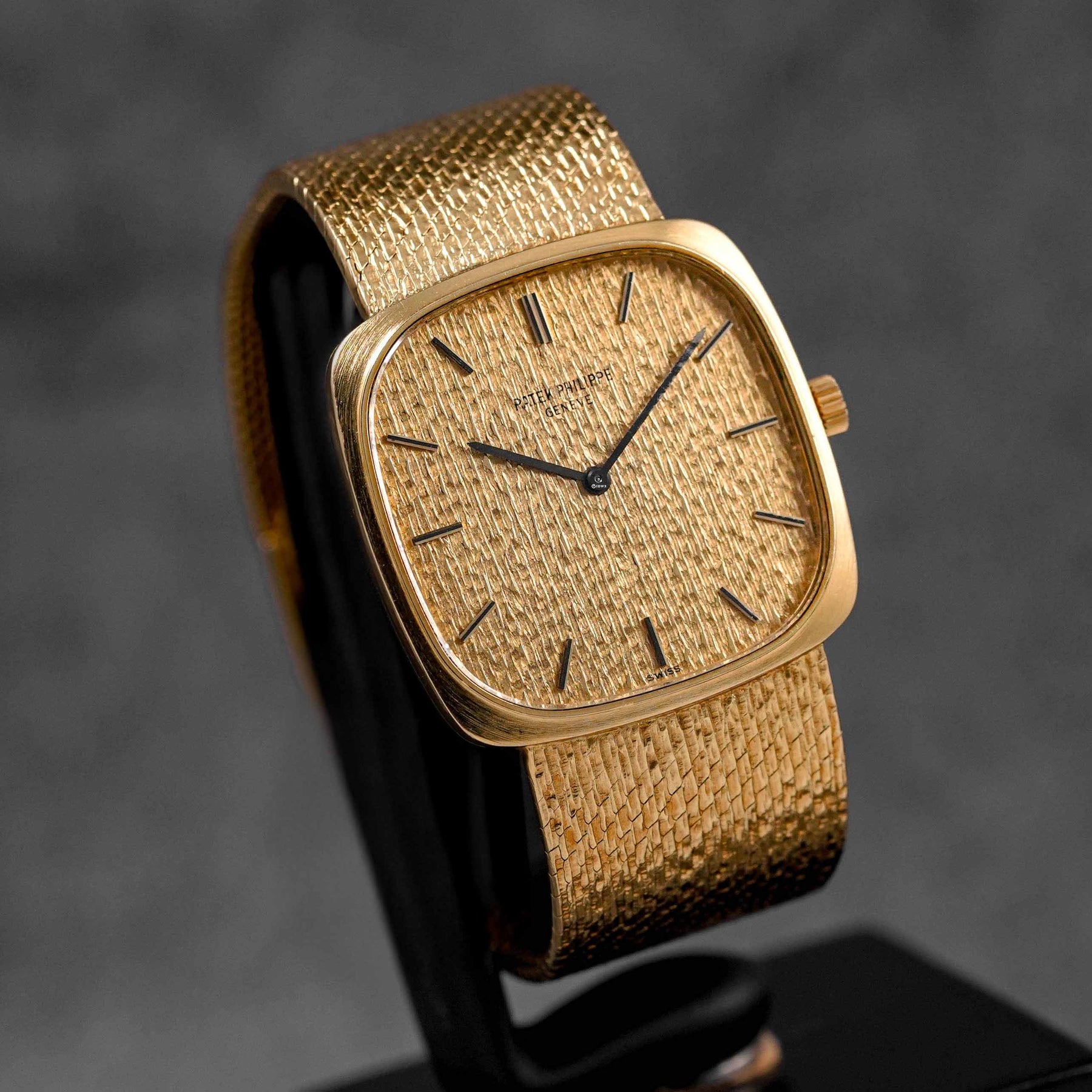 SQUARE ELLIPSE 3566 YELLOWGOLD (WATCH ONLY)