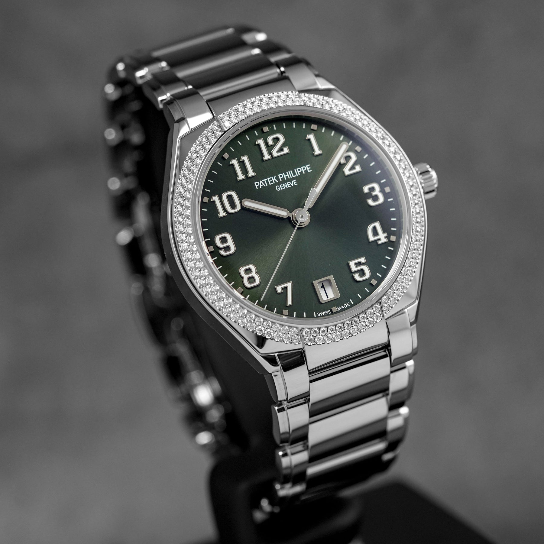 Harga Patek Twenty~4 Olive Green