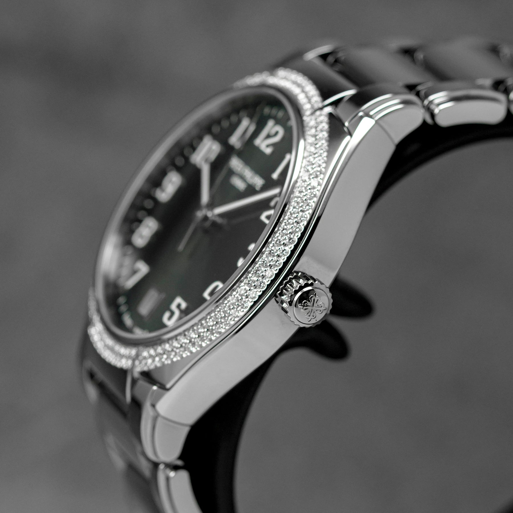 Harga Patek Twenty~4 Olive Green