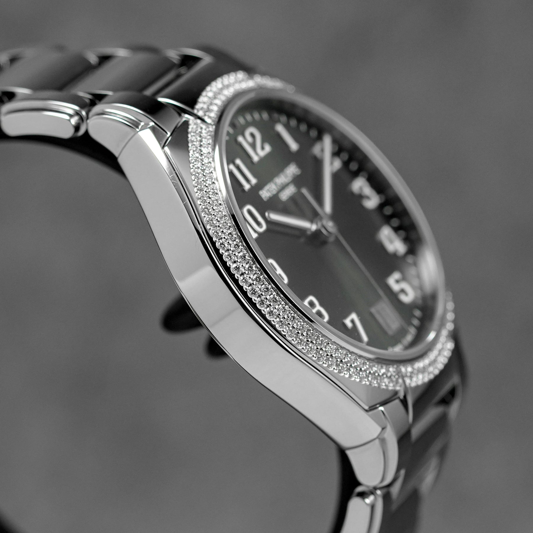 Harga Patek Twenty~4 Olive Green