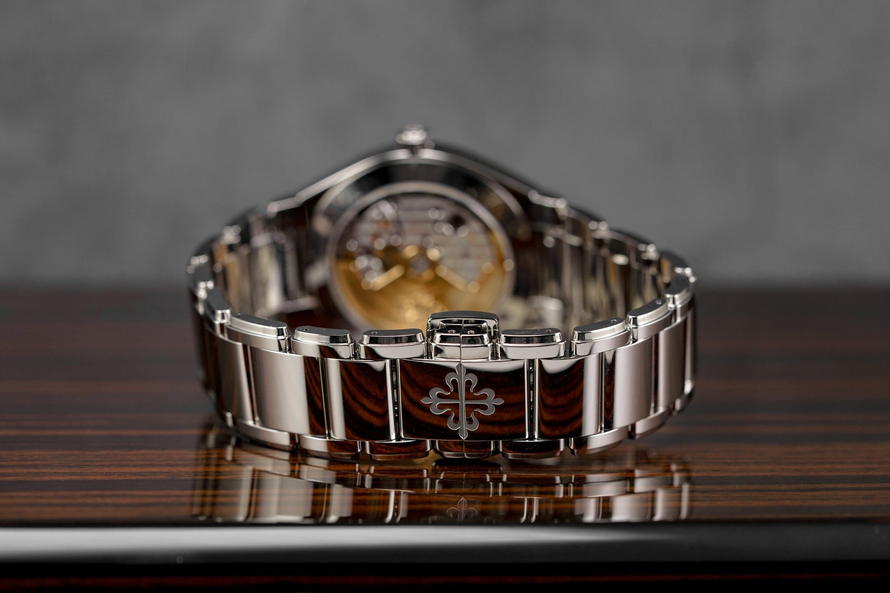 Harga Patek Twenty~4 Olive Green