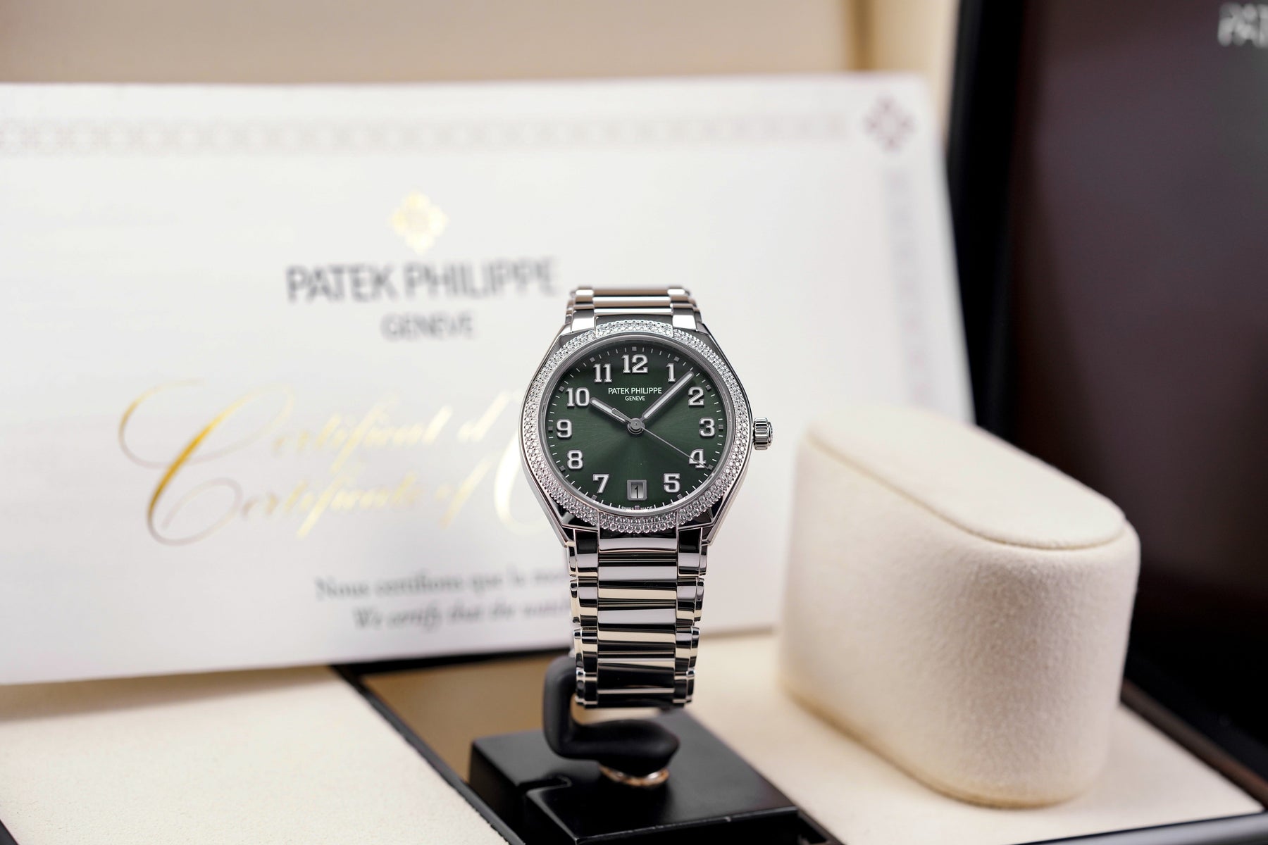 Harga Patek Twenty~4 Olive Green