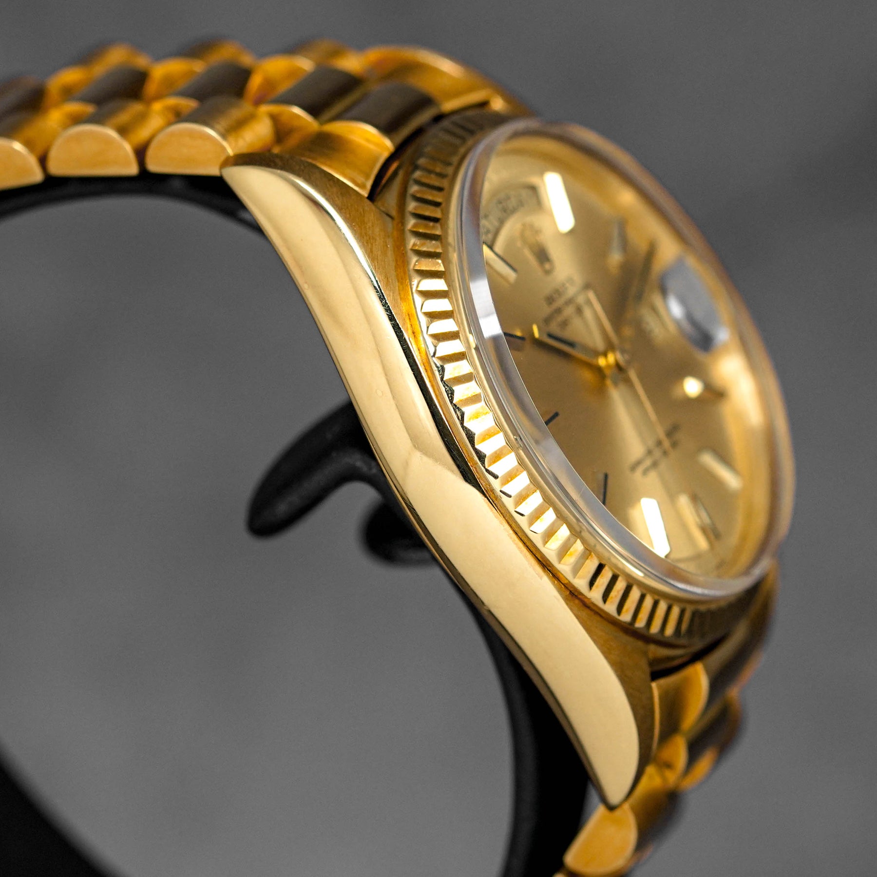 DAYDATE 36MM 1803/8 YELLOWGOLD CHAMPAGNE DIAL (CIRCA 1973)