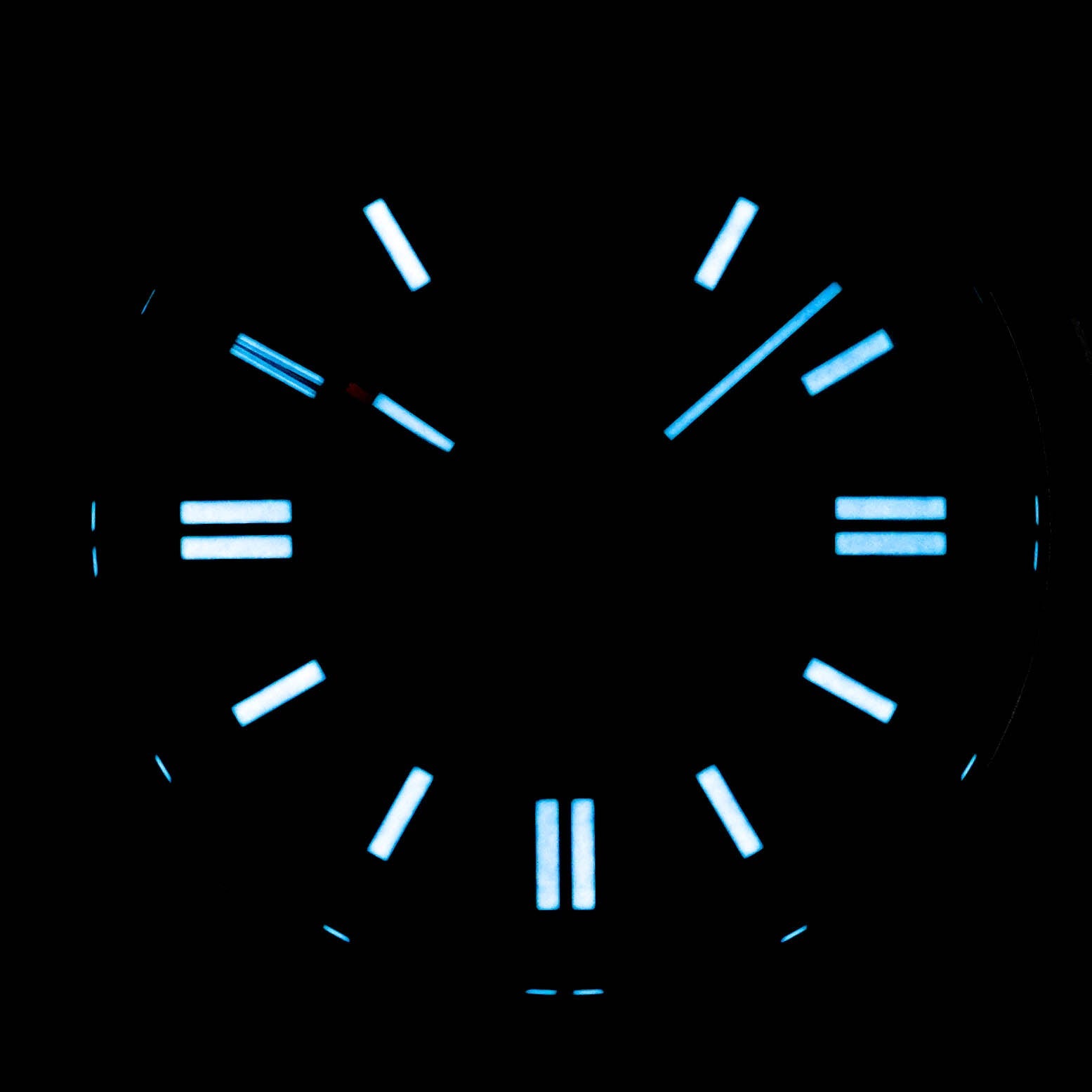 OYSTER PERPETUAL 41MM RED CORAL DIAL (2021)