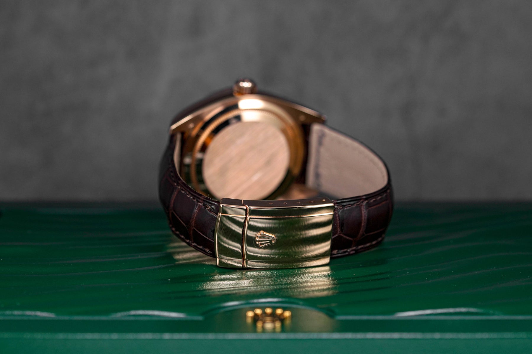 Skydweller Rosegold Indonesia