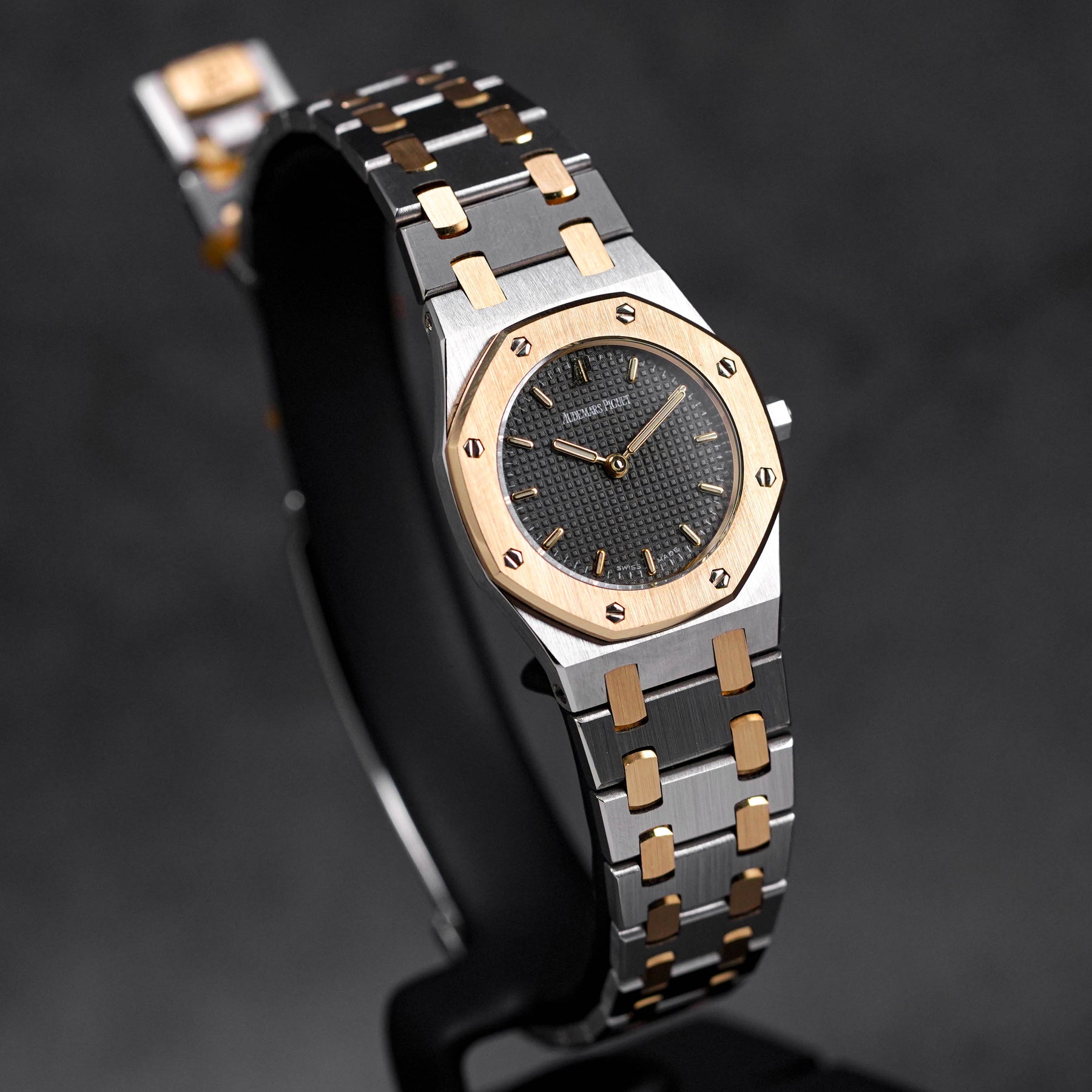 ROYAL OAK LADY 25MM 67469SA TWOTONE YELLOWGOLD GREY DIAL (2006)