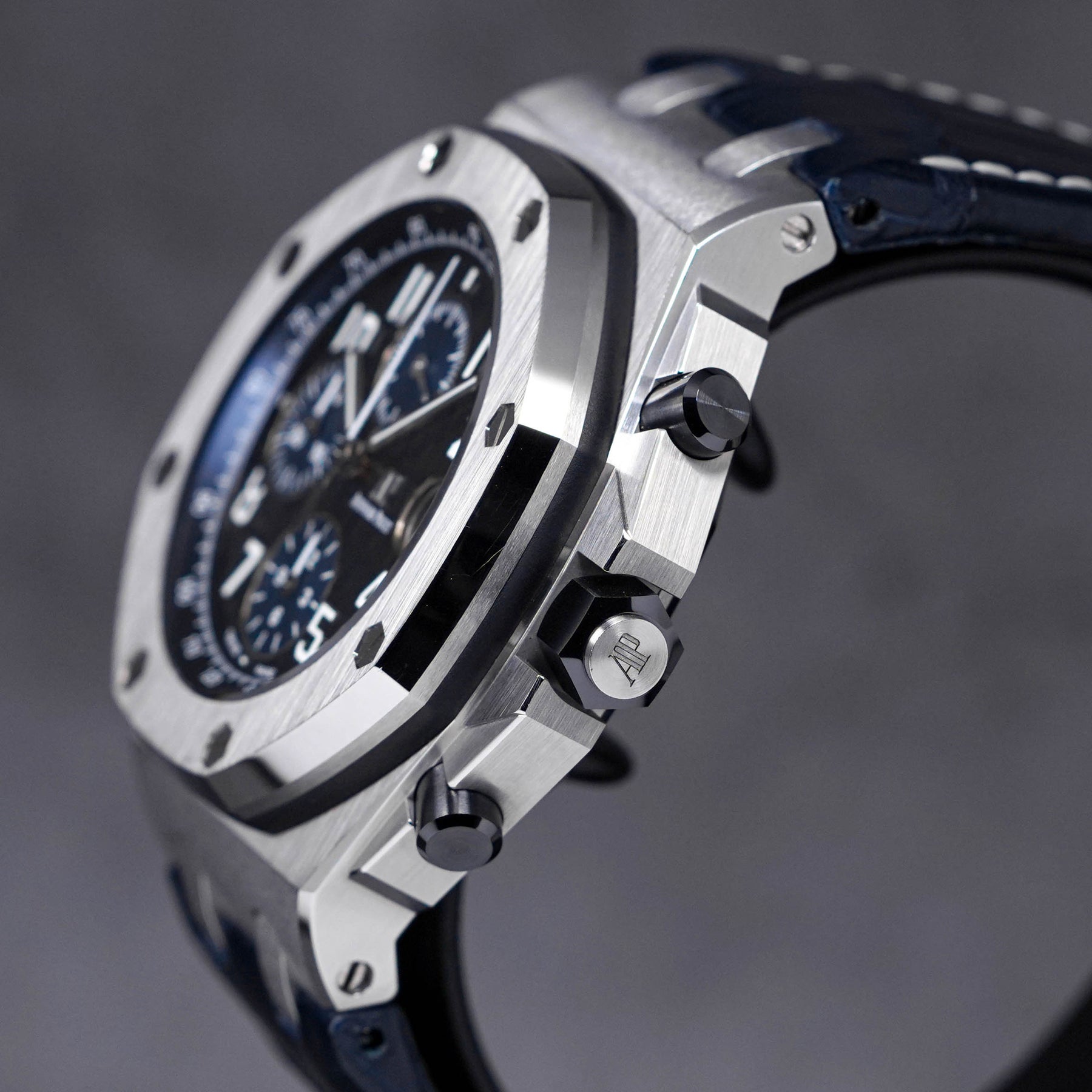 ROYAL OAK OFFSHORE CHRONOGRAPH 42MM 'BATMAN' (2019)