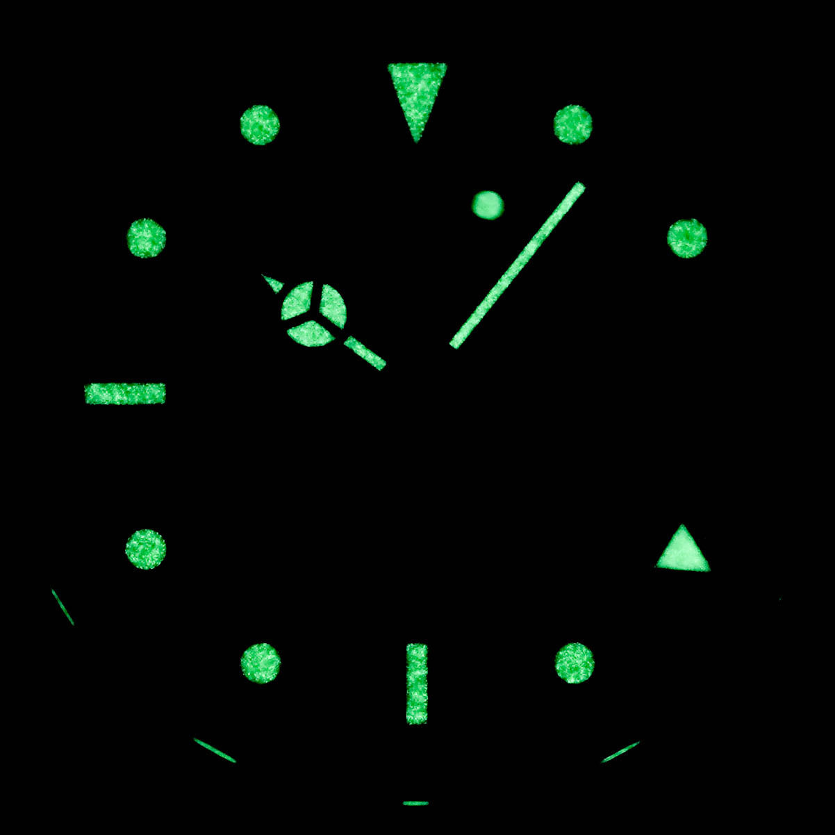 EXPLORER-II 16570 WHITE POLAR DIAL (CIRCA 1999)
