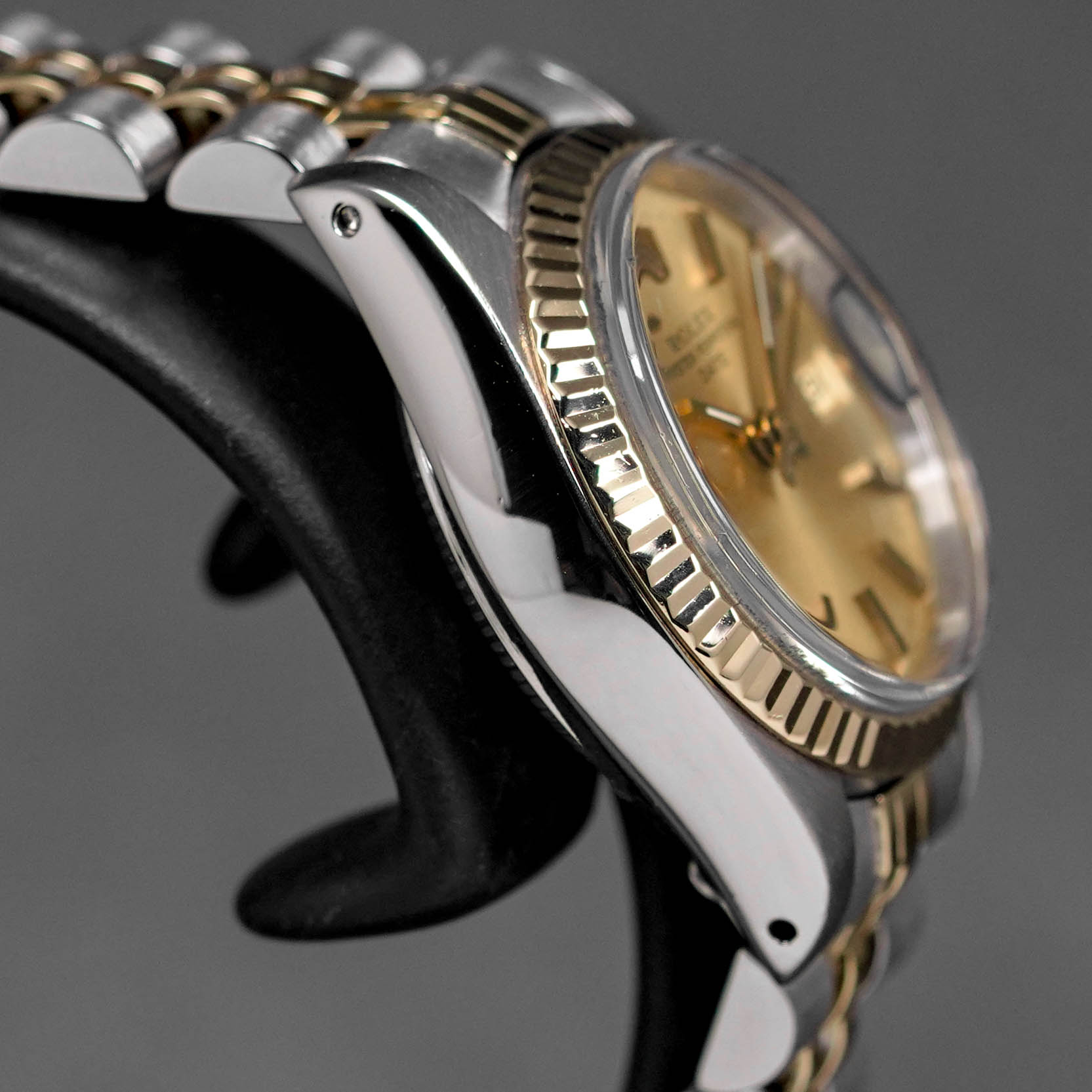 Harga Rolex Oyster Perpetual Date 26 Champage Indonesia