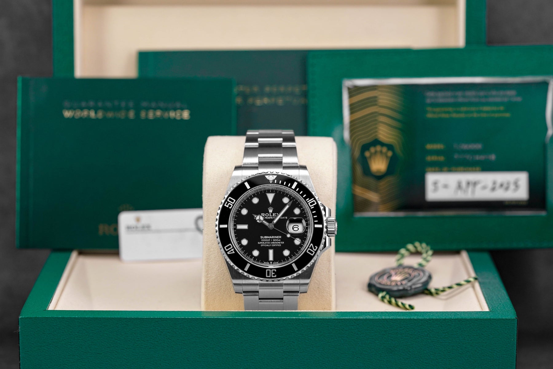 SUBMARINER DATE 41MM (2025)