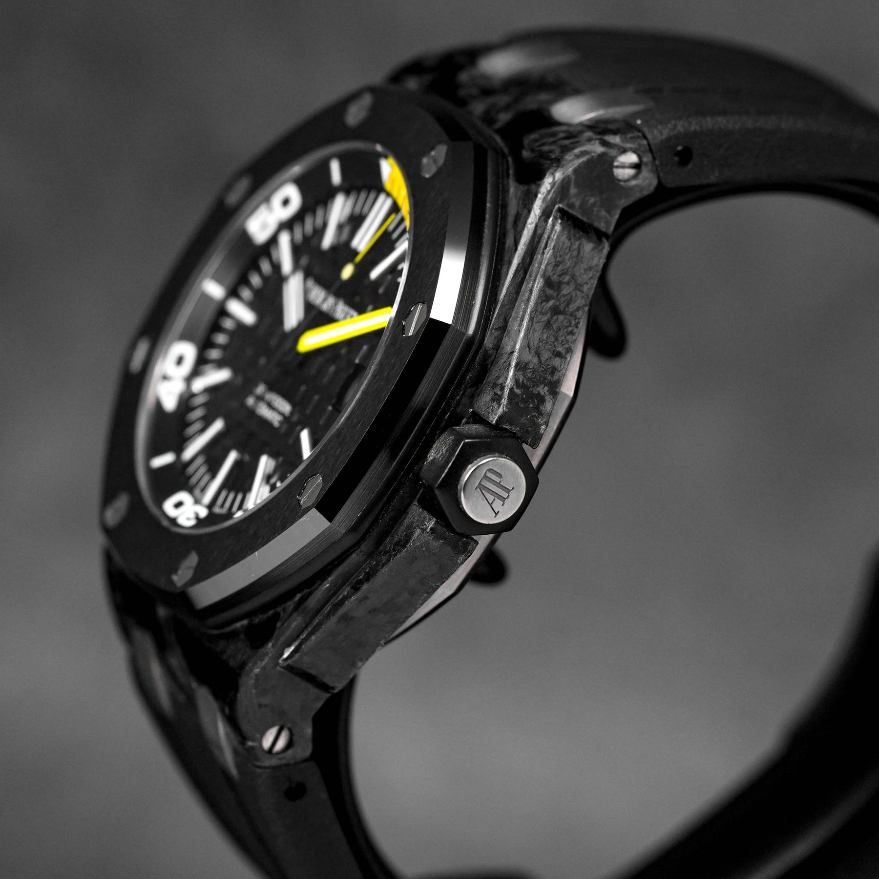 Royal Oak Offshore Diver Black Carbon