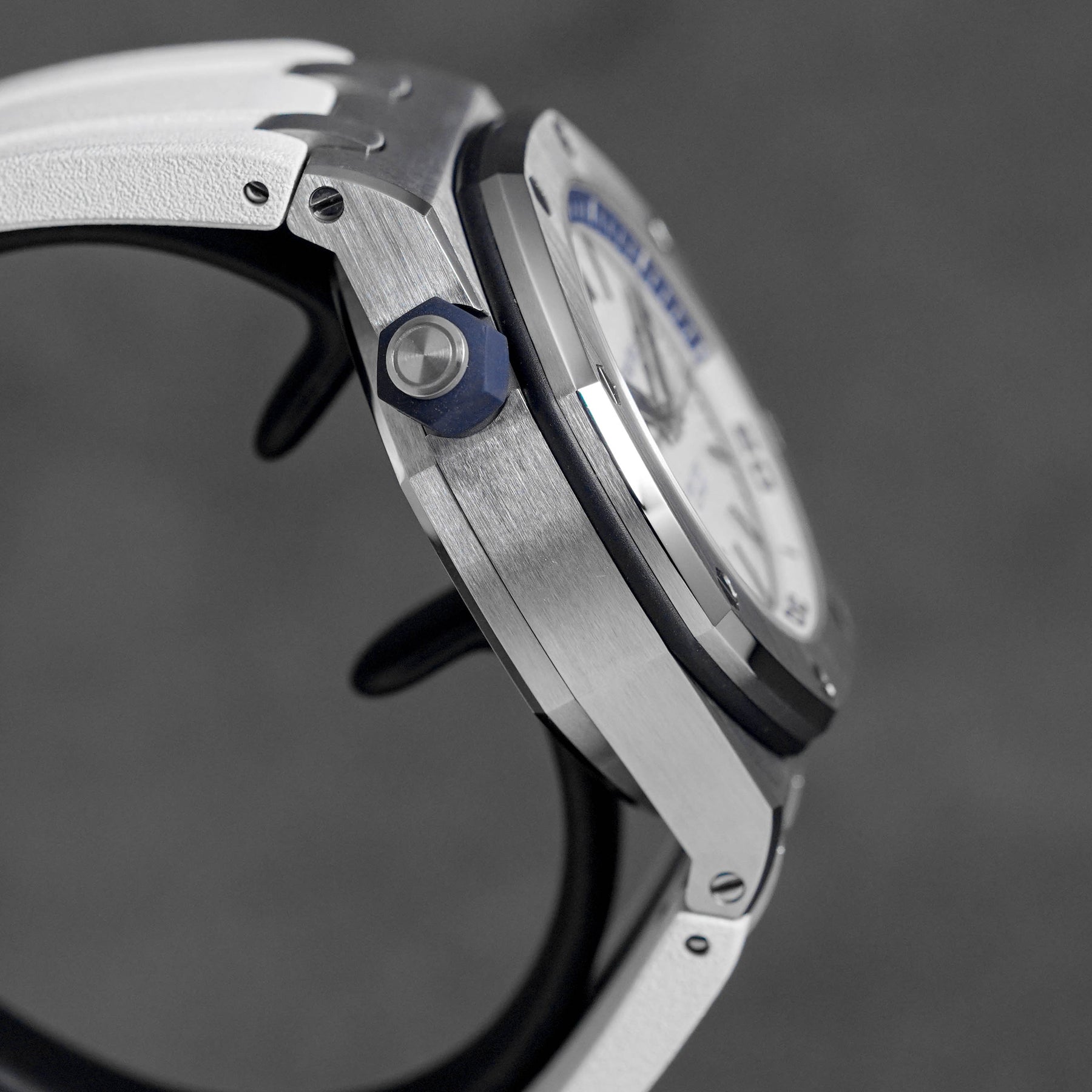 Royal Oak Offshore Diver White