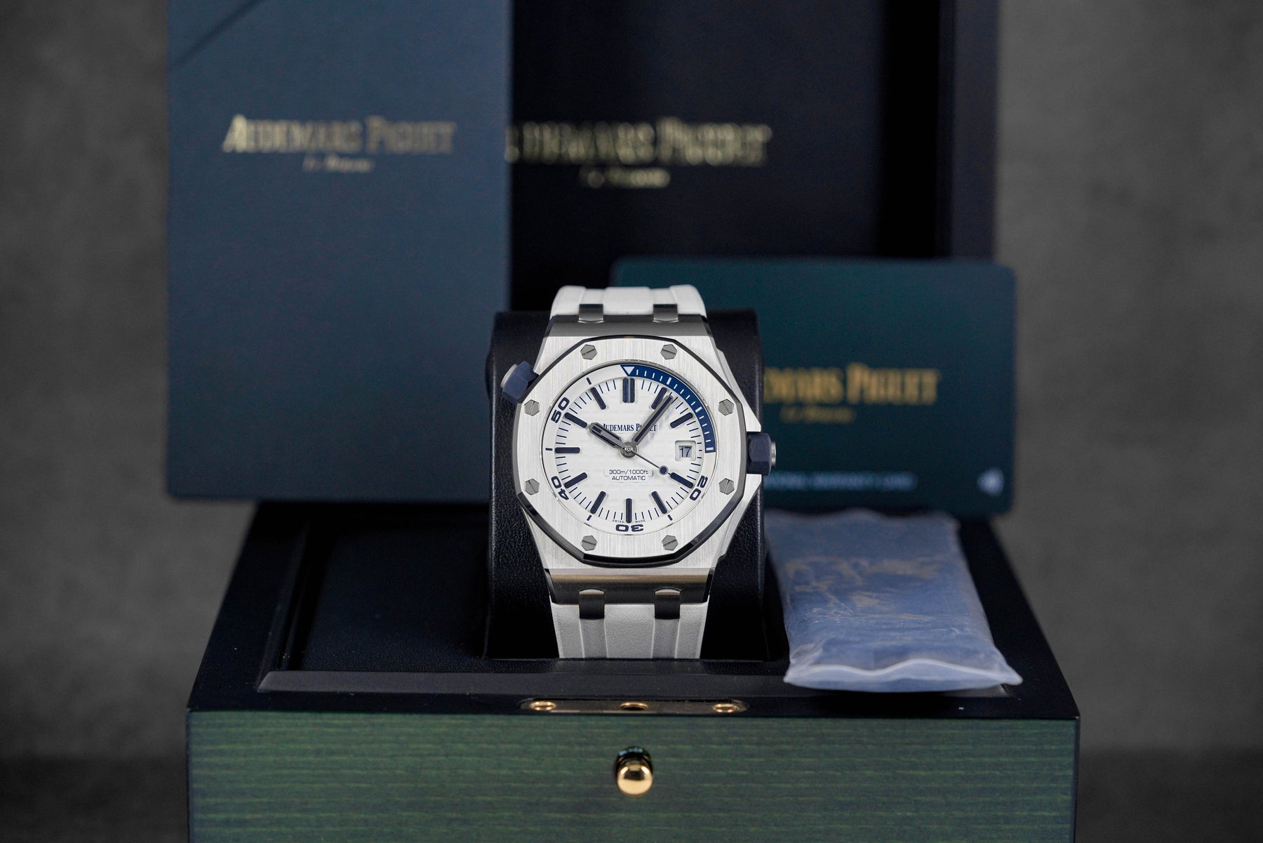 Royal Oak Offshore Diver White