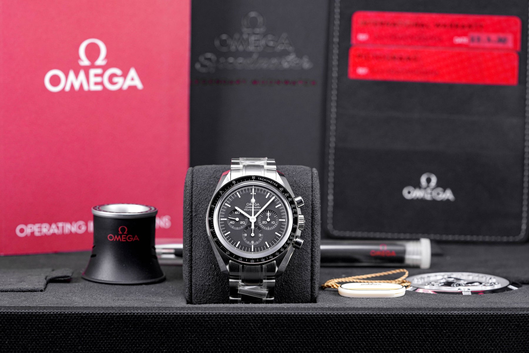 SPEEDMASTER MOONWATCH SAPPHIRE (2023)