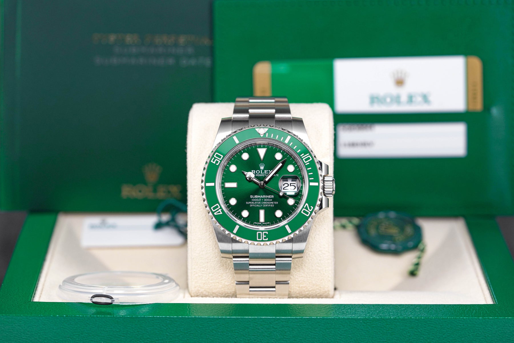 Rolex Submariner Date Hulk 116610LV