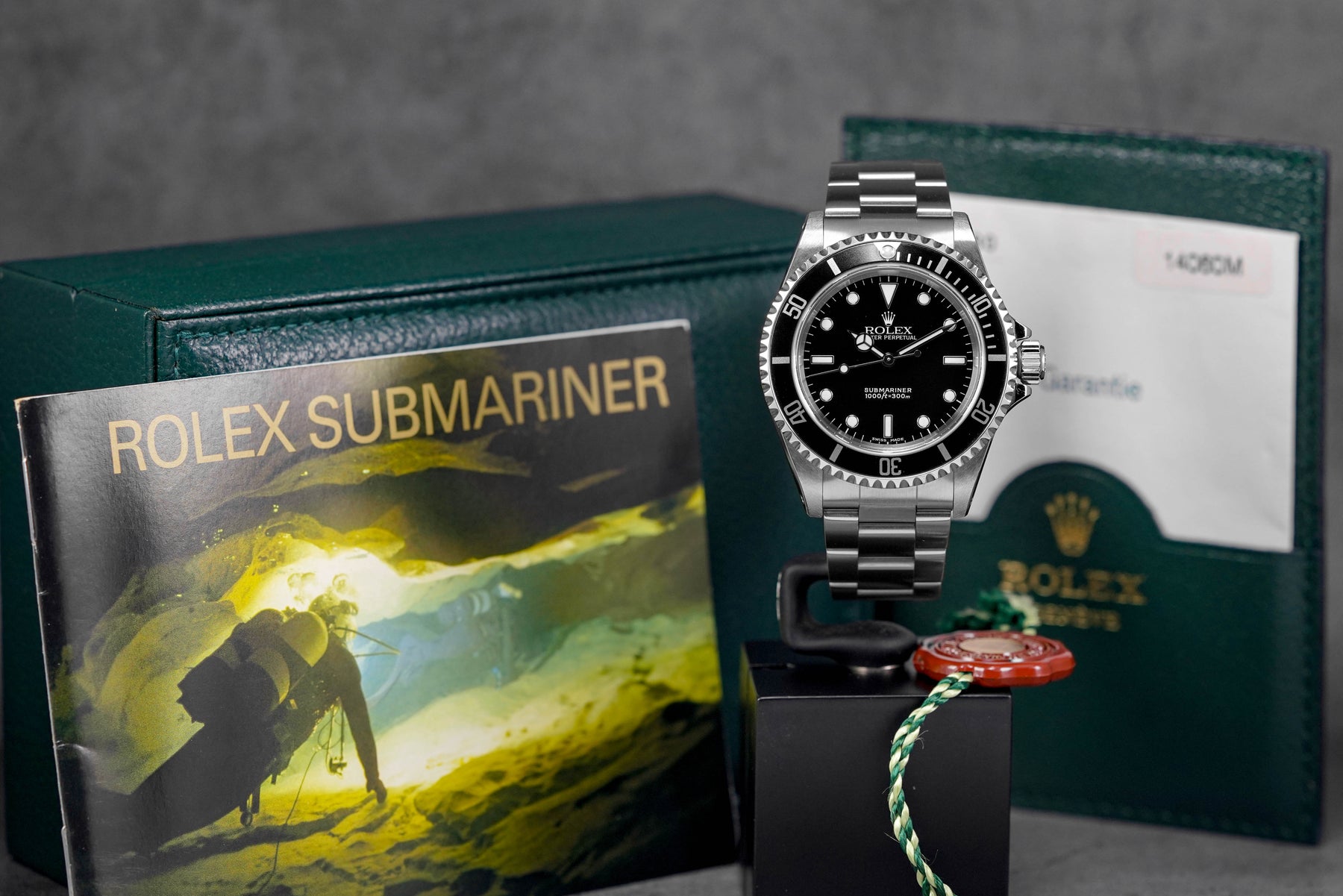 SUBMARINER NO DATE 40MM 14060M 2 LINERS 'Y SERIES' (2003)