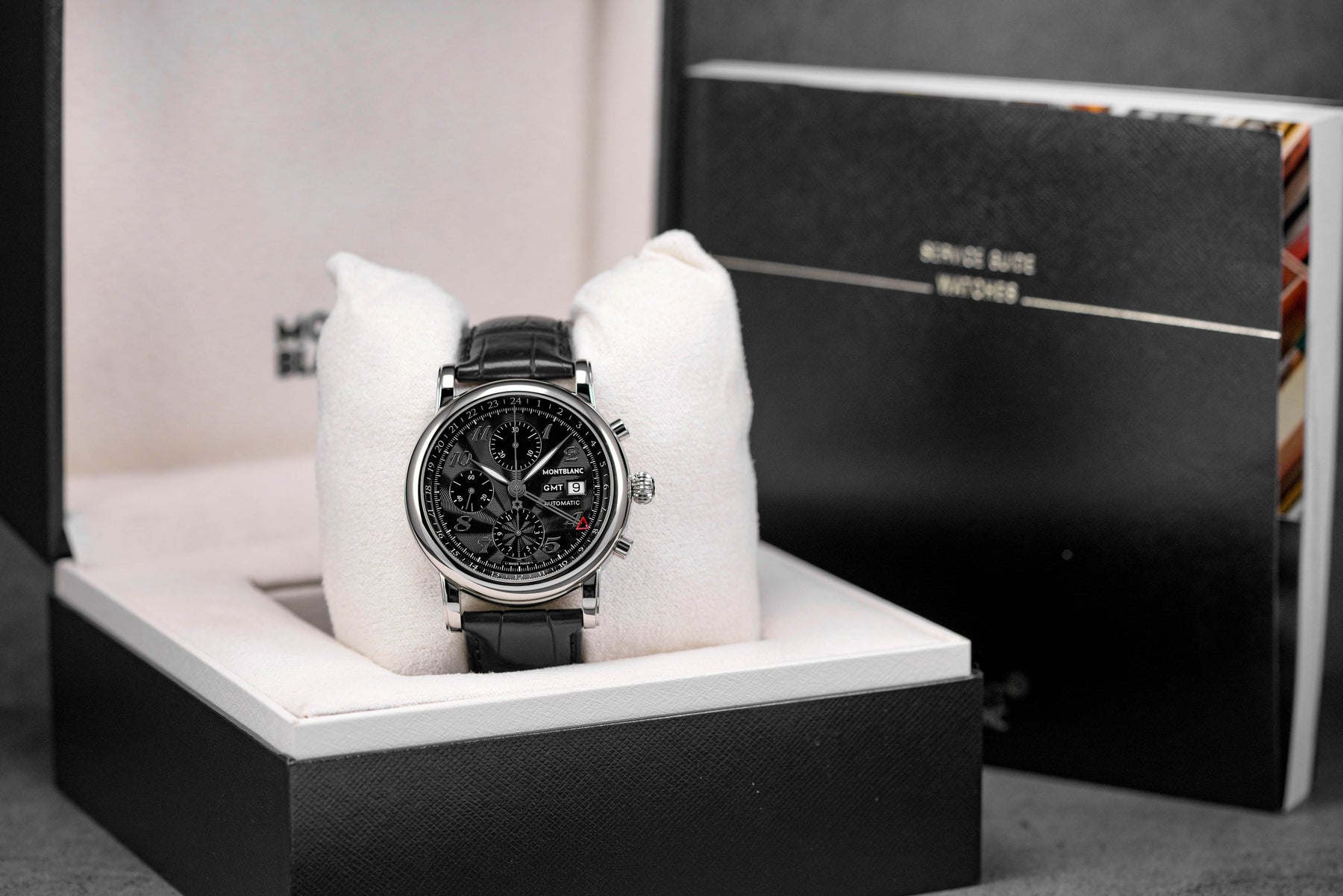 Star GMT Black