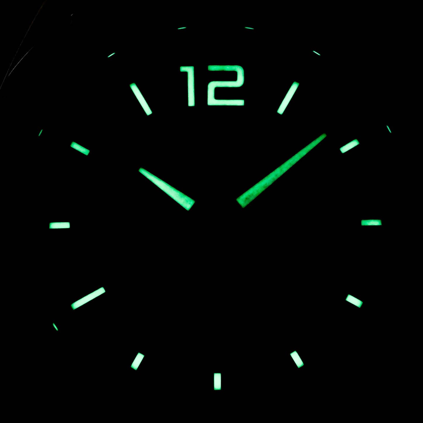 FORMULA 1 CHRONOGRAPH BLACK DIAL QUARTZ (2023)
