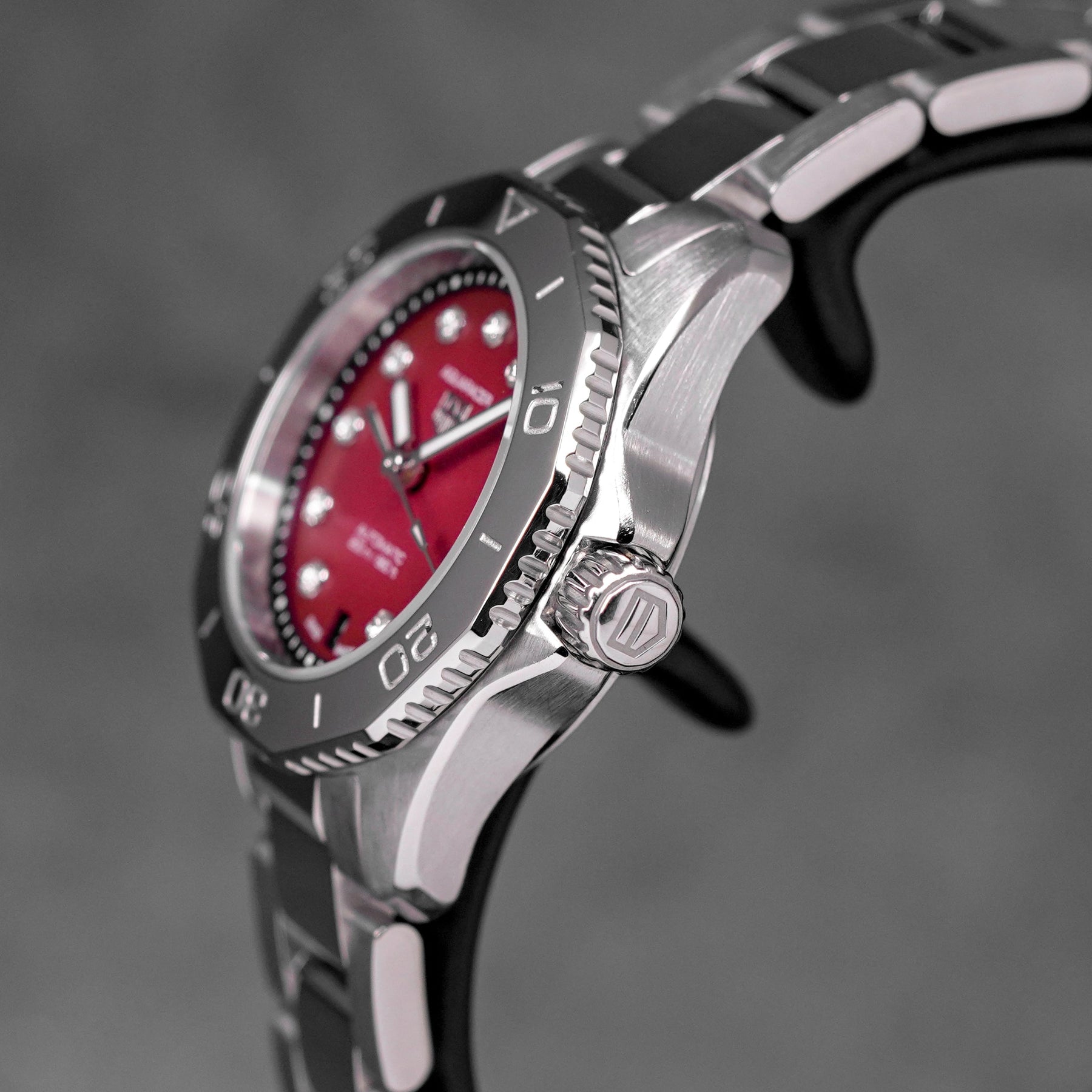 Harga Tag Heuer Aquaracer 200 Date Ruby Red