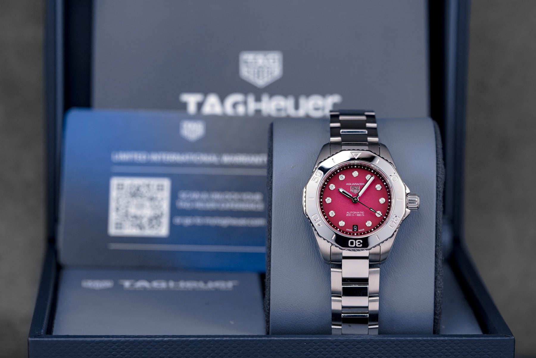 Harga Tag Heuer Aquaracer 200 Date Ruby Red