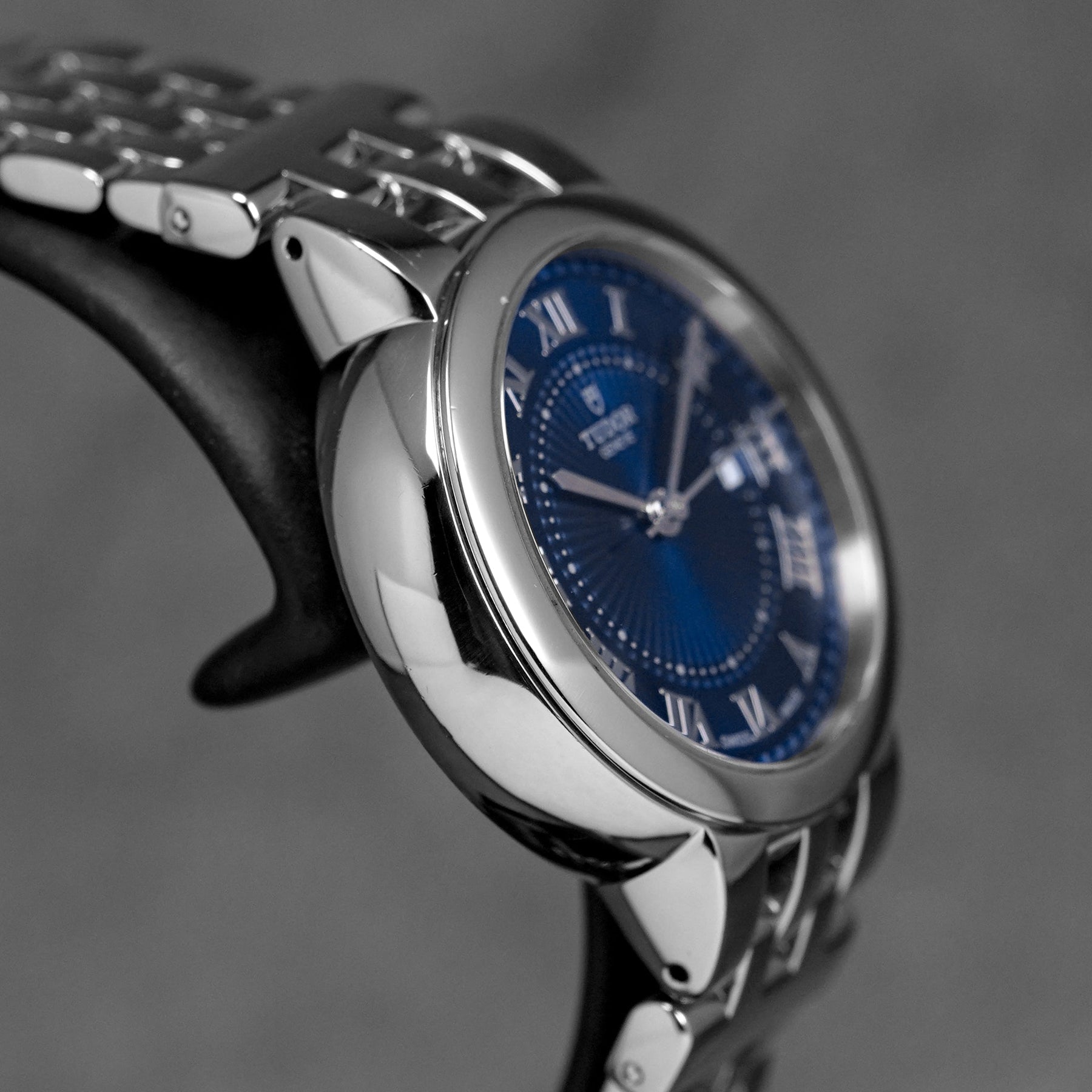 Harga Tudor Clair De Rose 30mm Blue