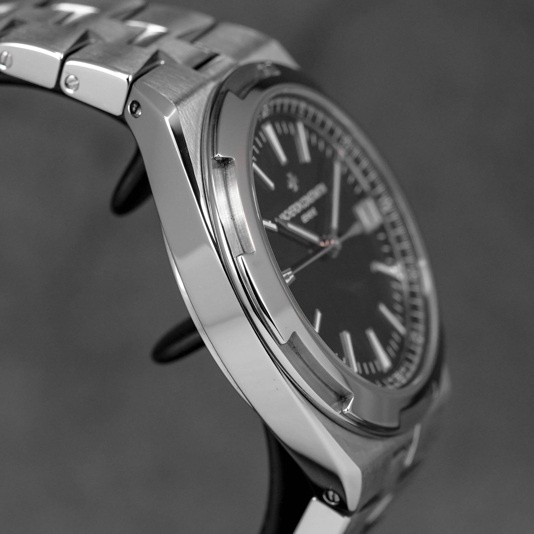 Harga Vacheron Constantin Overseas Black