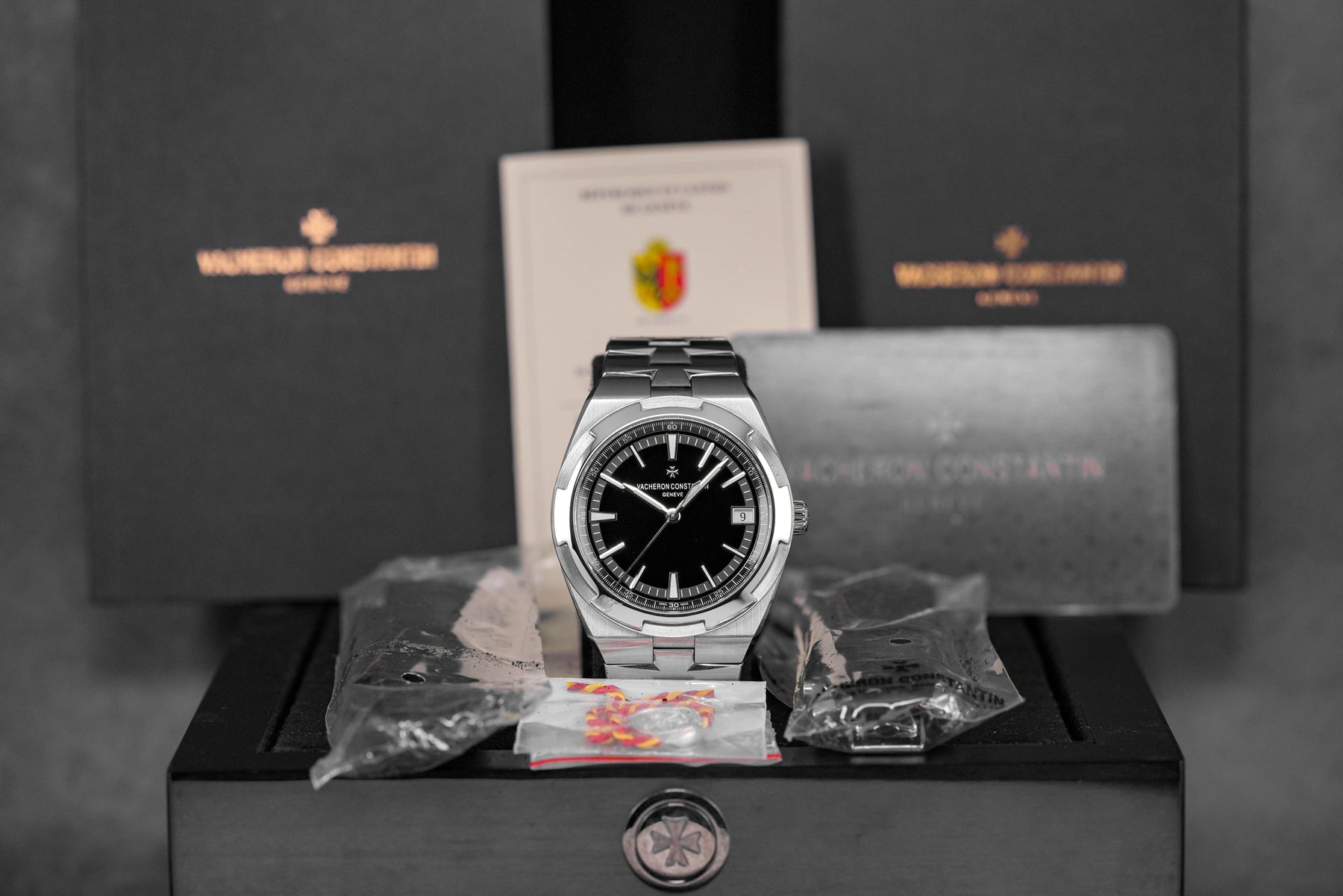 Harga Vacheron Constantin Overseas Black