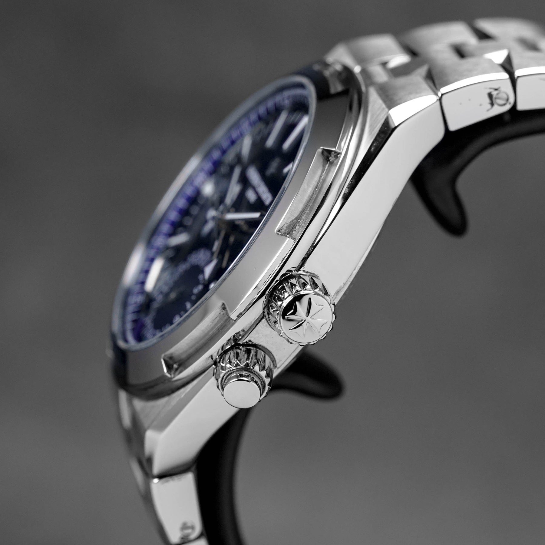 OVERSEAS DUALTIME BLUE DIAL (2024)