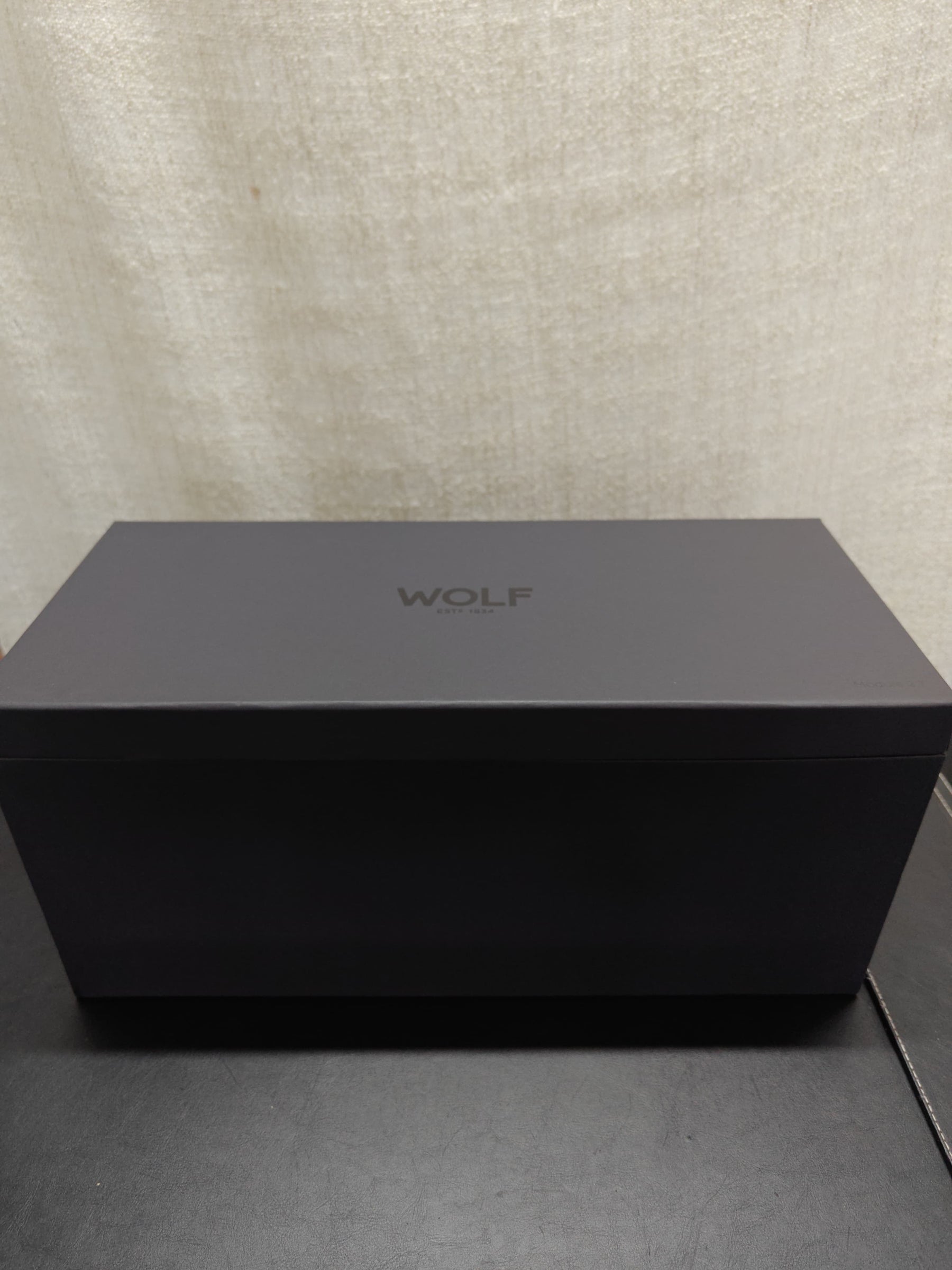 WOLF AXIS TRIPLE WATCH WINDER WITH STORAGE