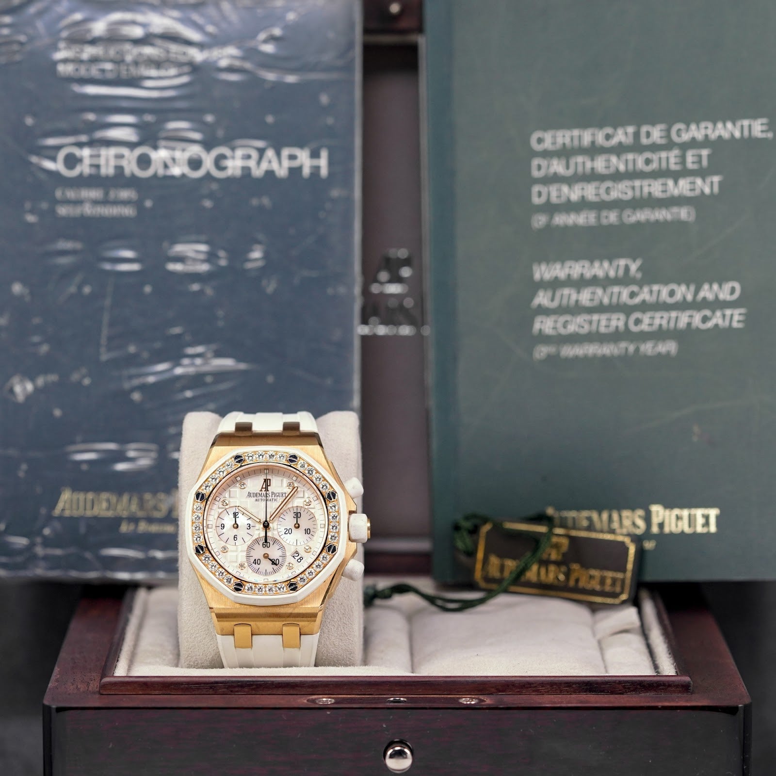ROYAL OAK OFFSHORE CHRONOGRAPH 37MM ROSEGOLD WHITE DIAL DIAMOND BEZEL (2013)
