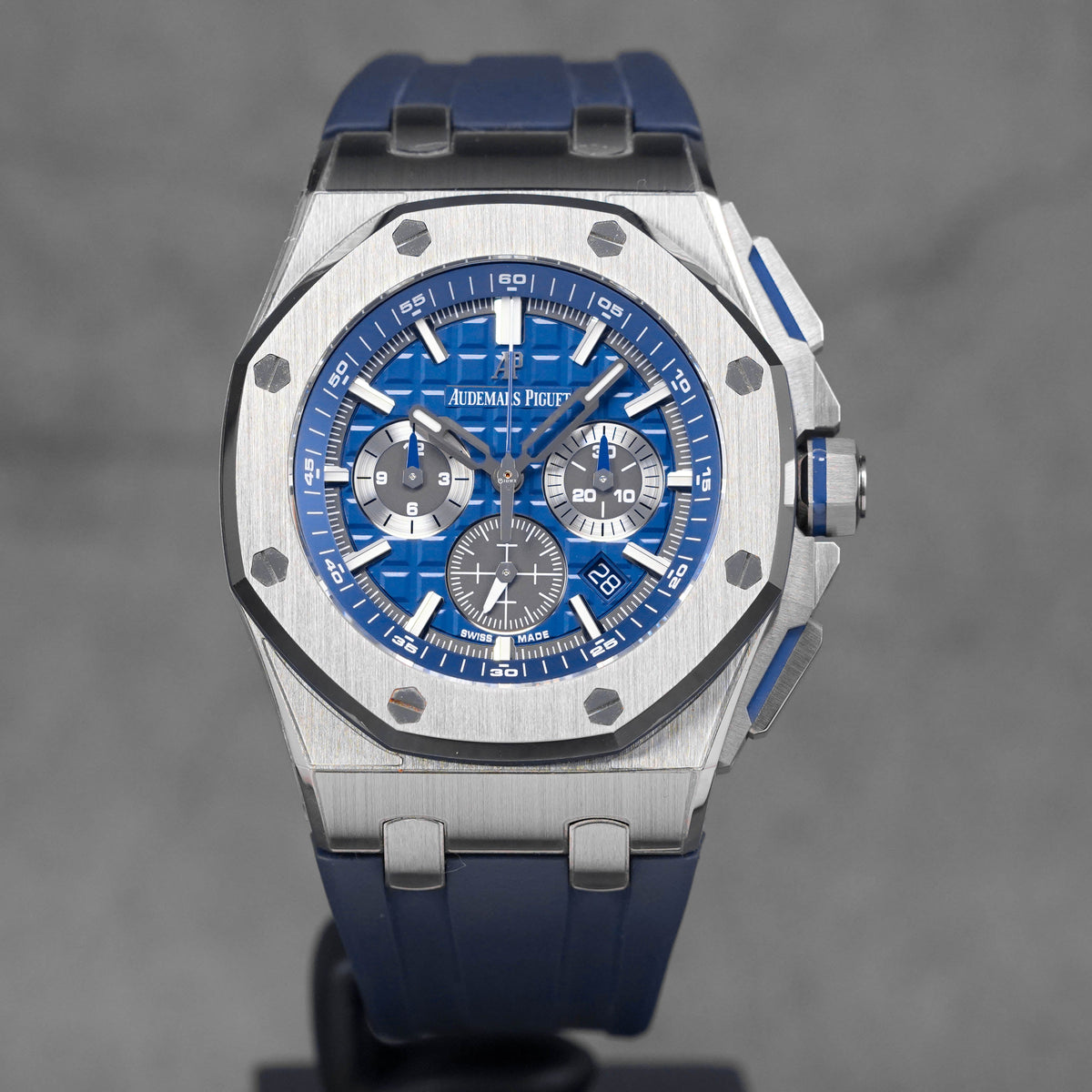 harga ap royal oak offshore chrono blue